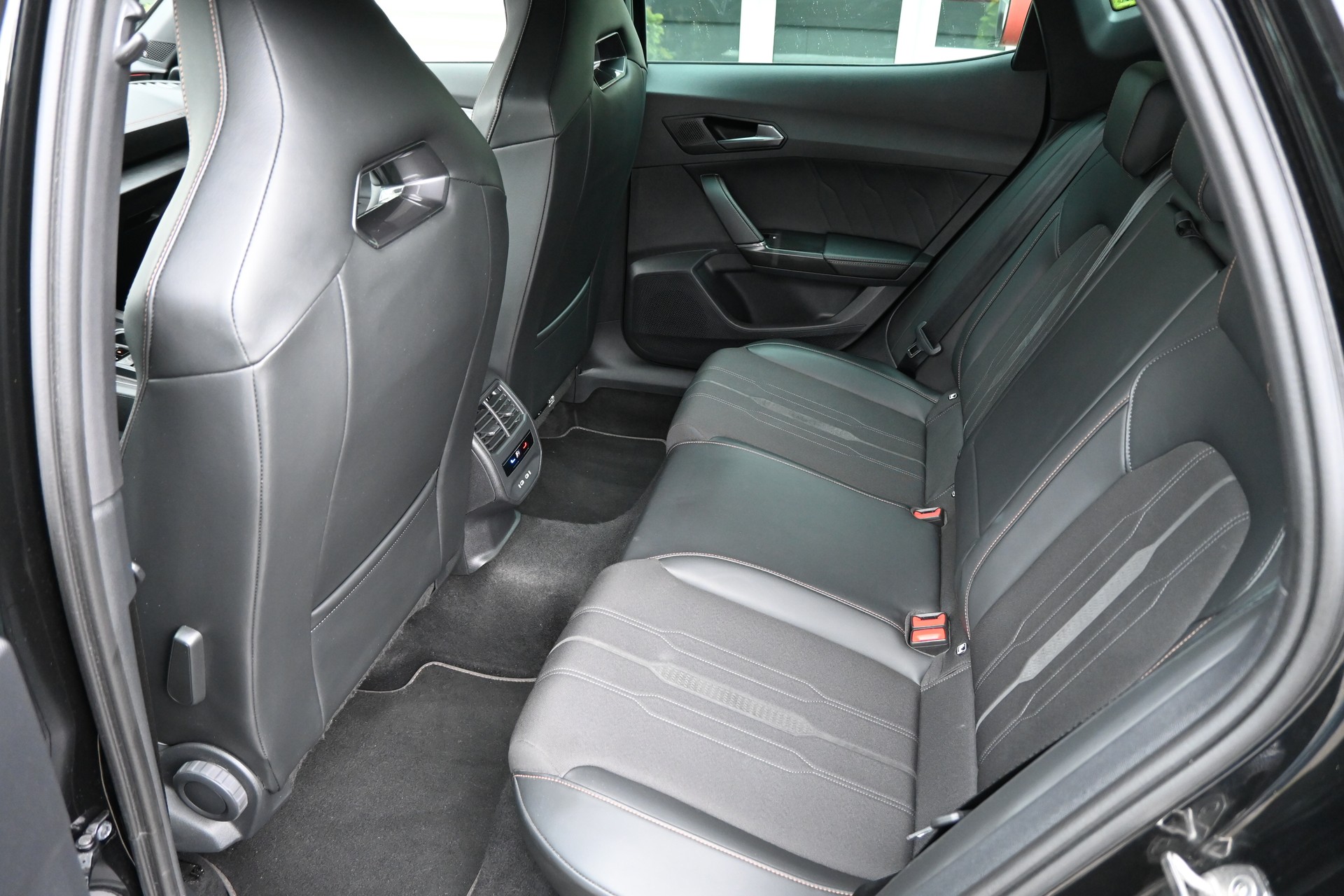 CUPRA Formentor 2.5TSI VZ5 4Drive DSG 390PS-image-15