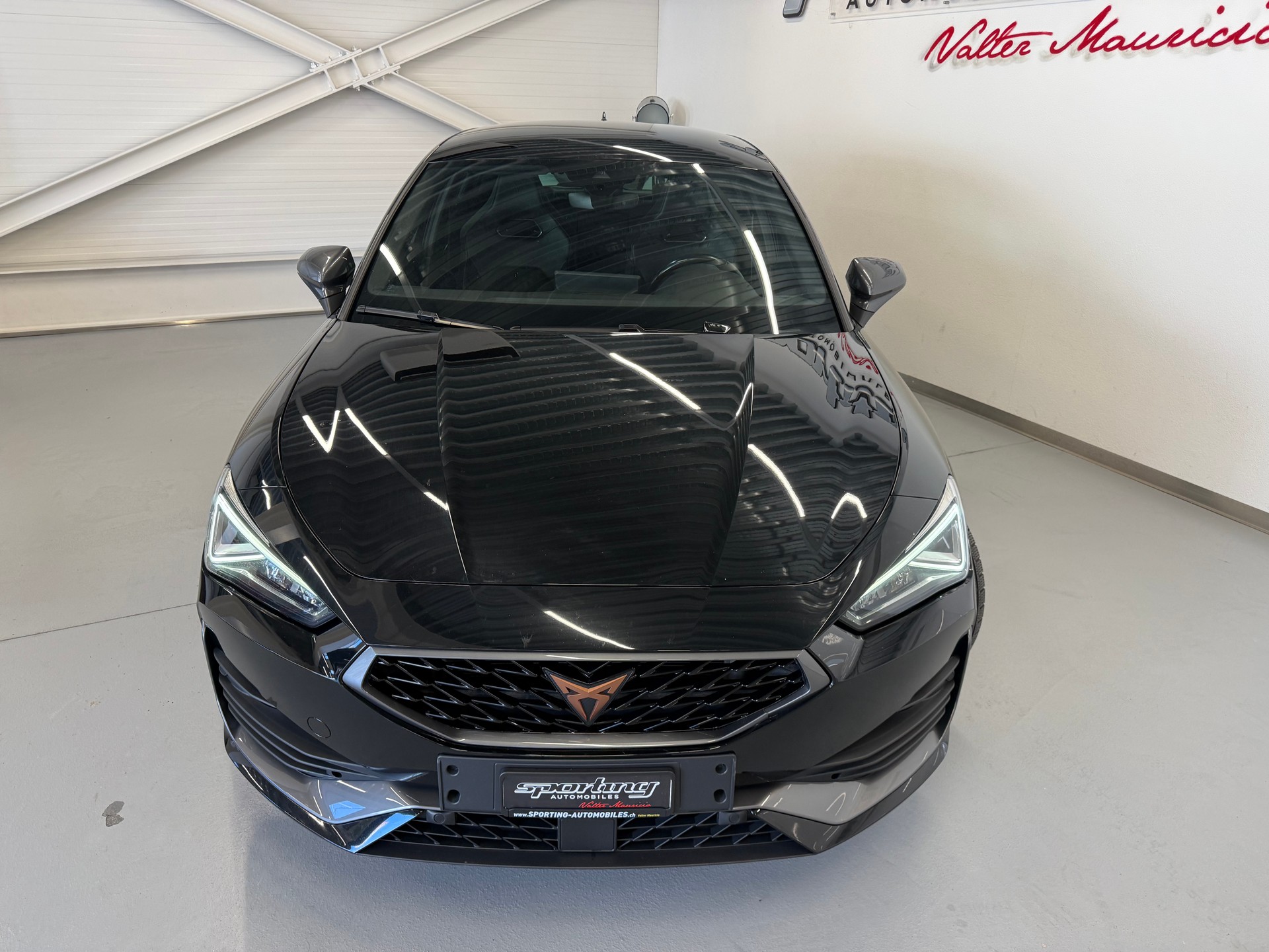 CUPRA LEON VZ 2.0 TSI DSG-showroom-element-2
