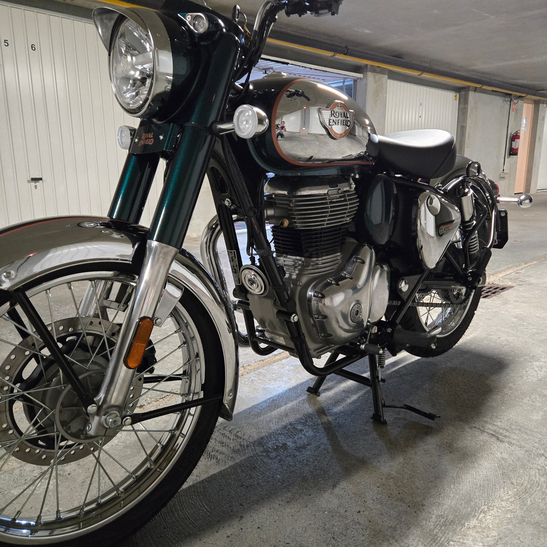 ROYAL ENFIELD Classic 350 Emerald Green-image-4