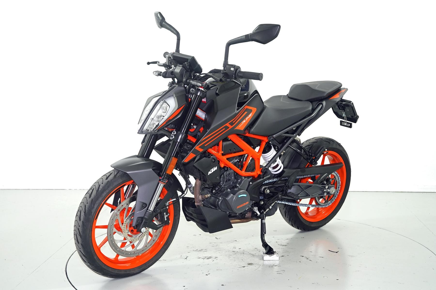 KTM 125 Duke ABS-image-2