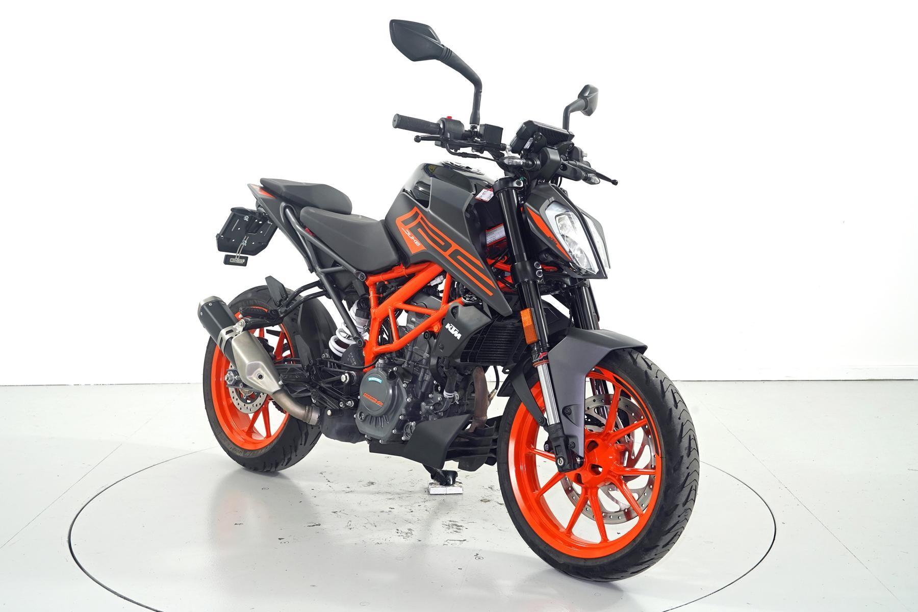 KTM 125 Duke ABS-image-1
