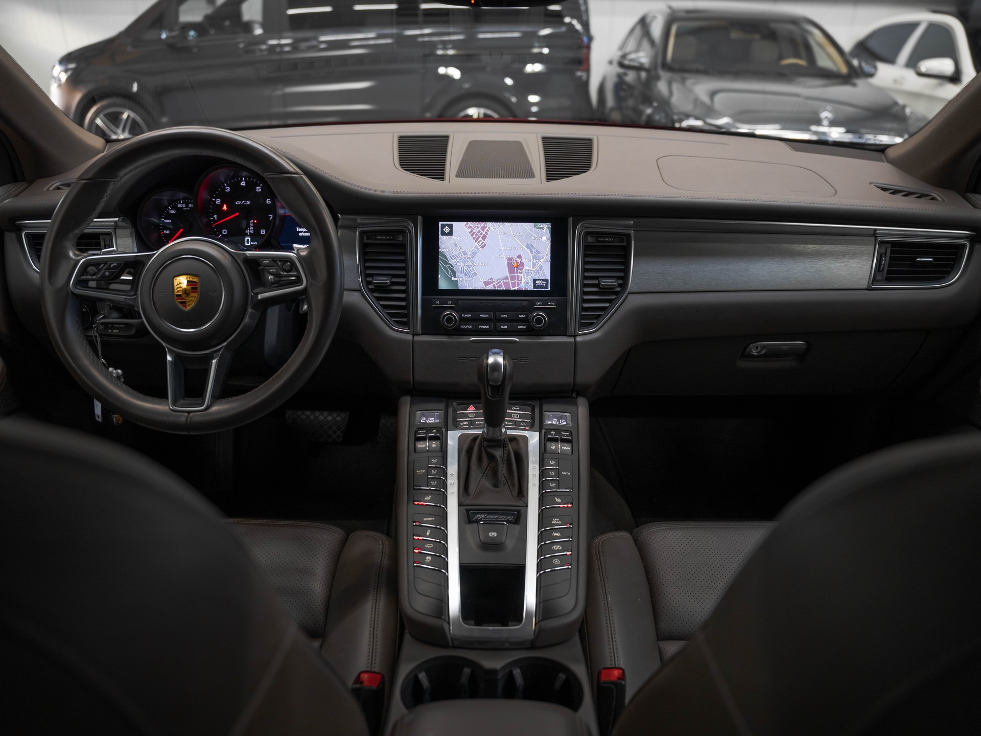 PORSCHE Macan GTS PDK-image-6