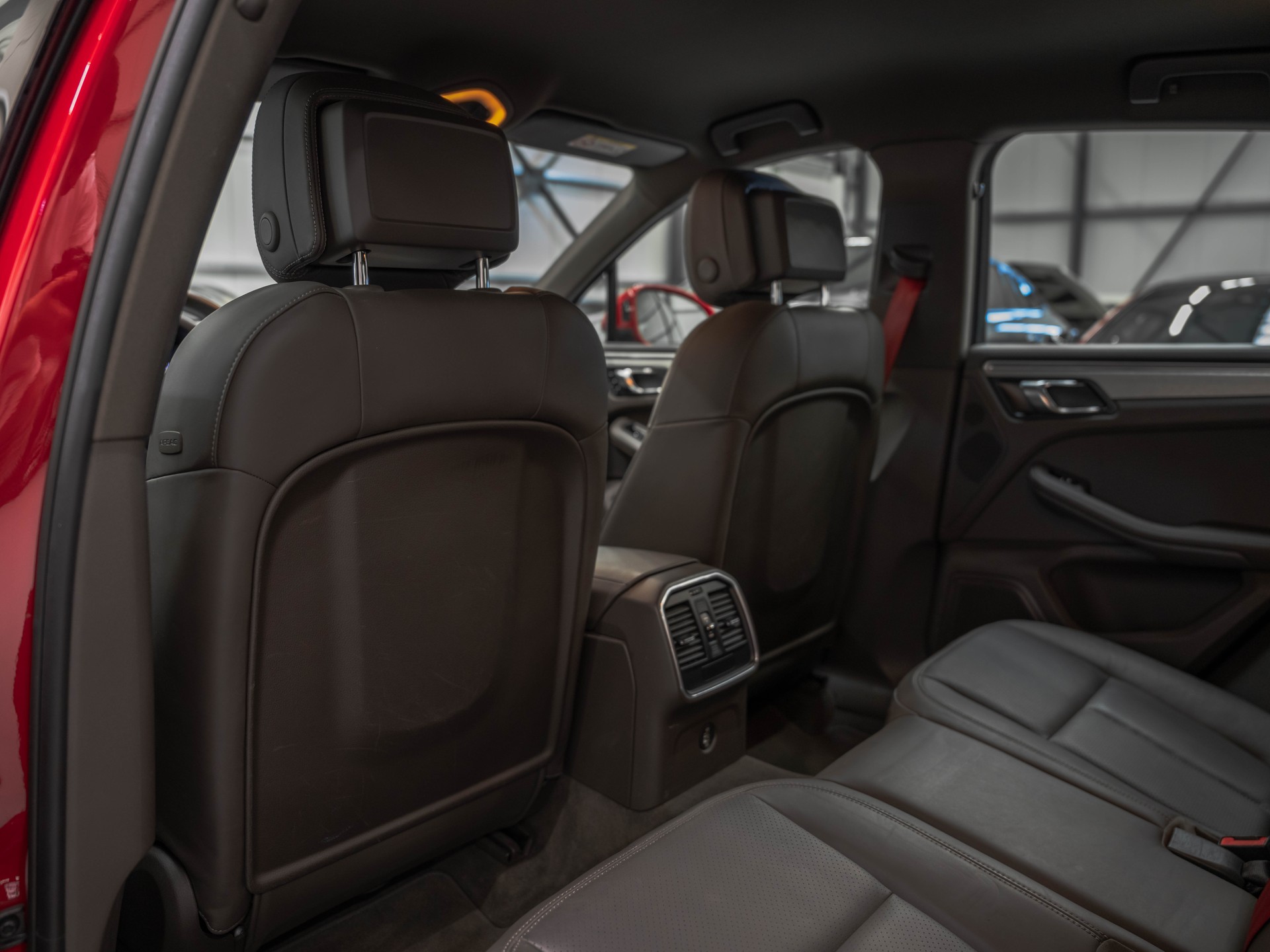 PORSCHE Macan GTS PDK-image-9