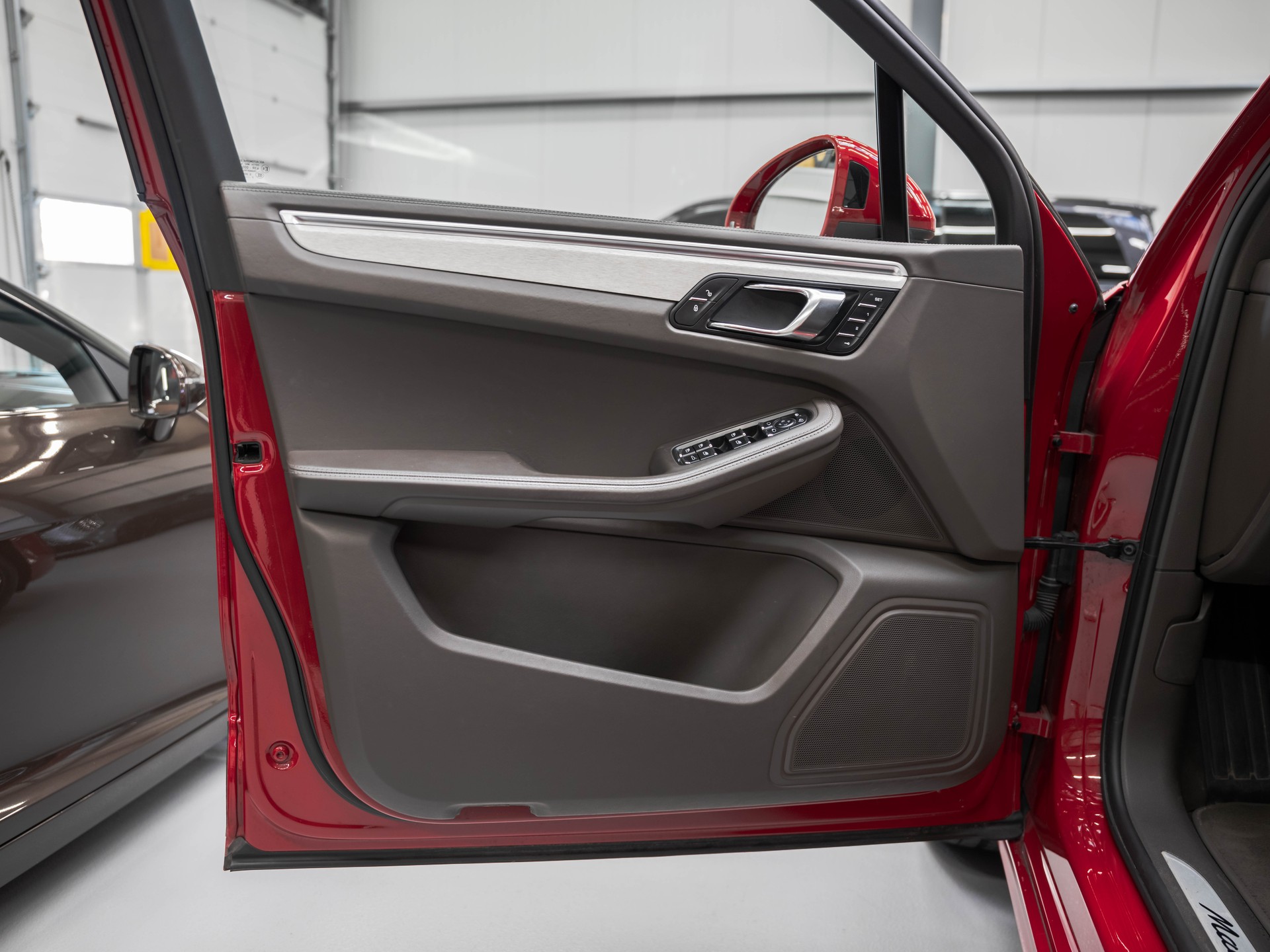 PORSCHE Macan GTS PDK-image-17
