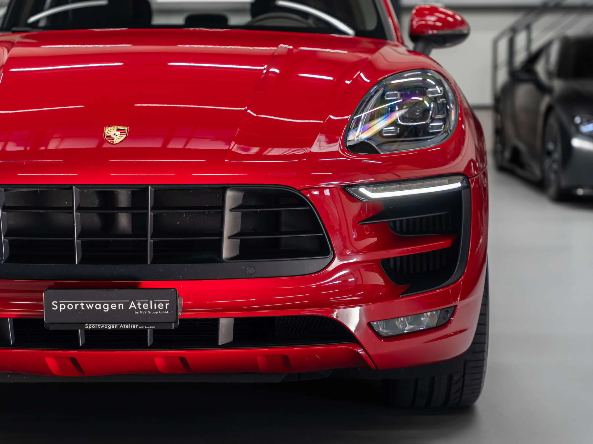PORSCHE Macan GTS PDK-image-12