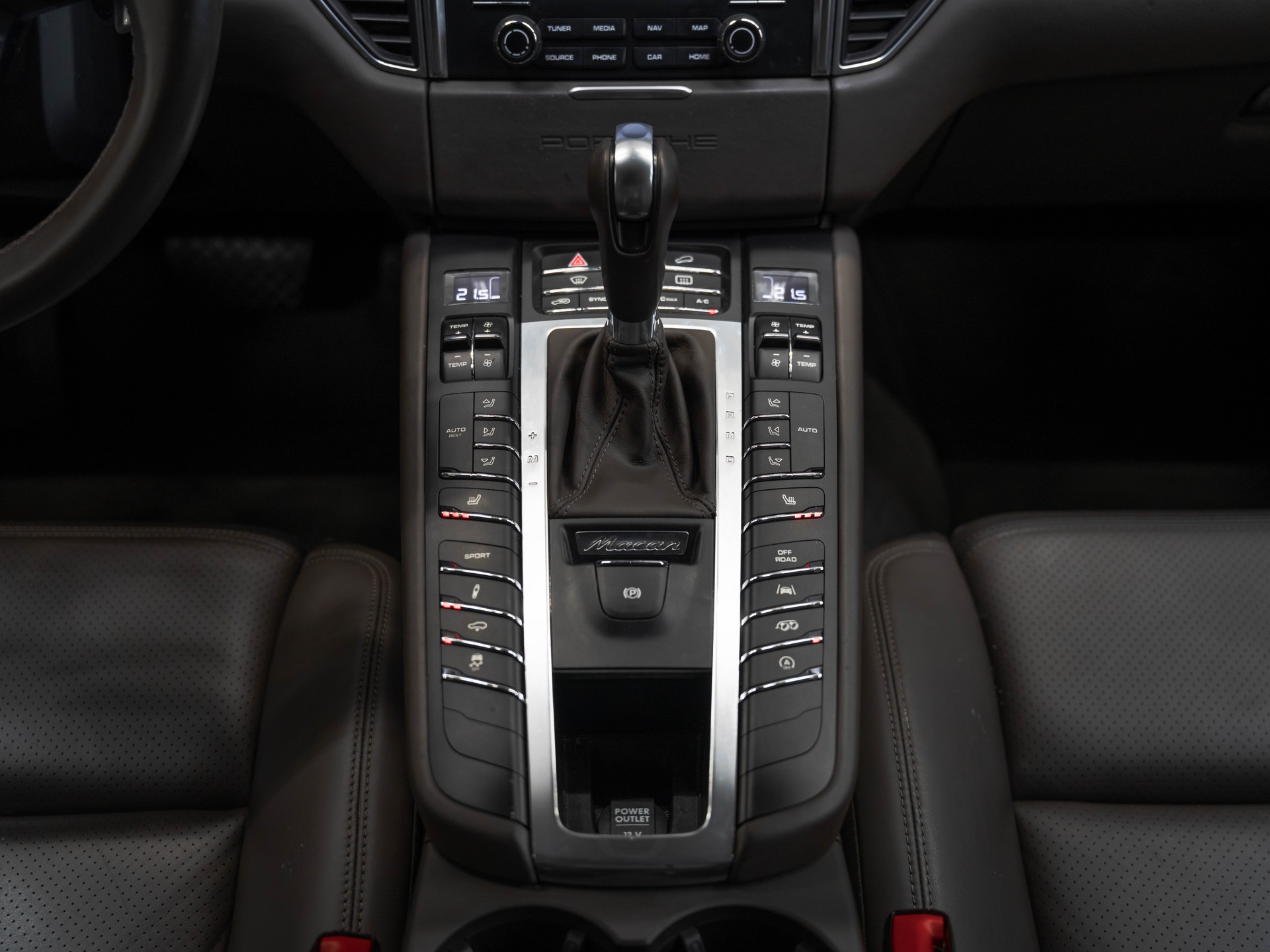 PORSCHE Macan GTS PDK-image-23