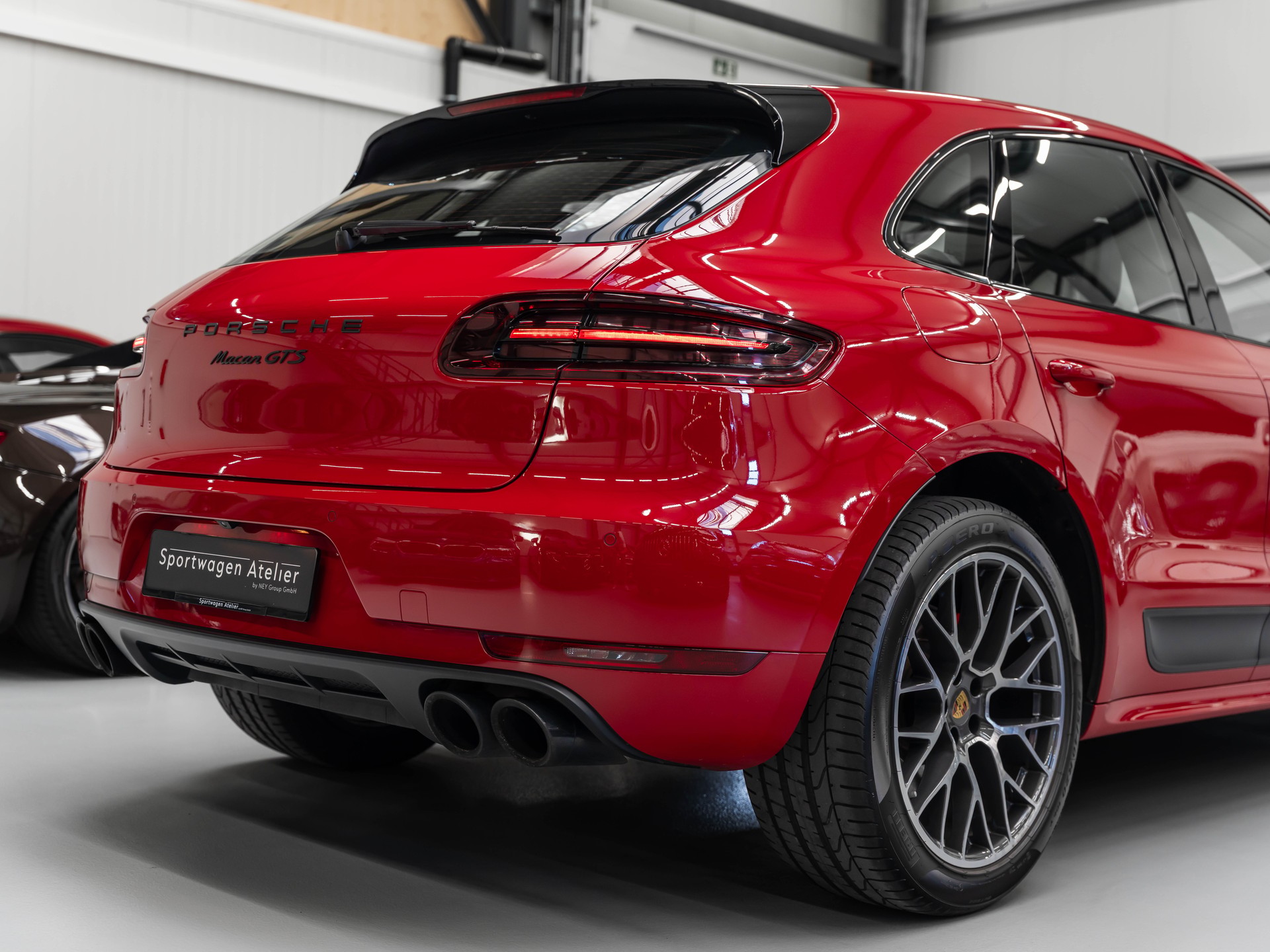 PORSCHE Macan GTS PDK-image-15