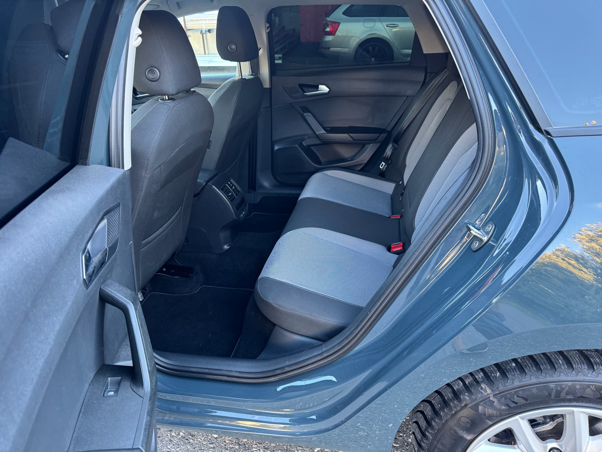 SEAT Leon 1.5 eTSI mHEV DSG Style-image-14