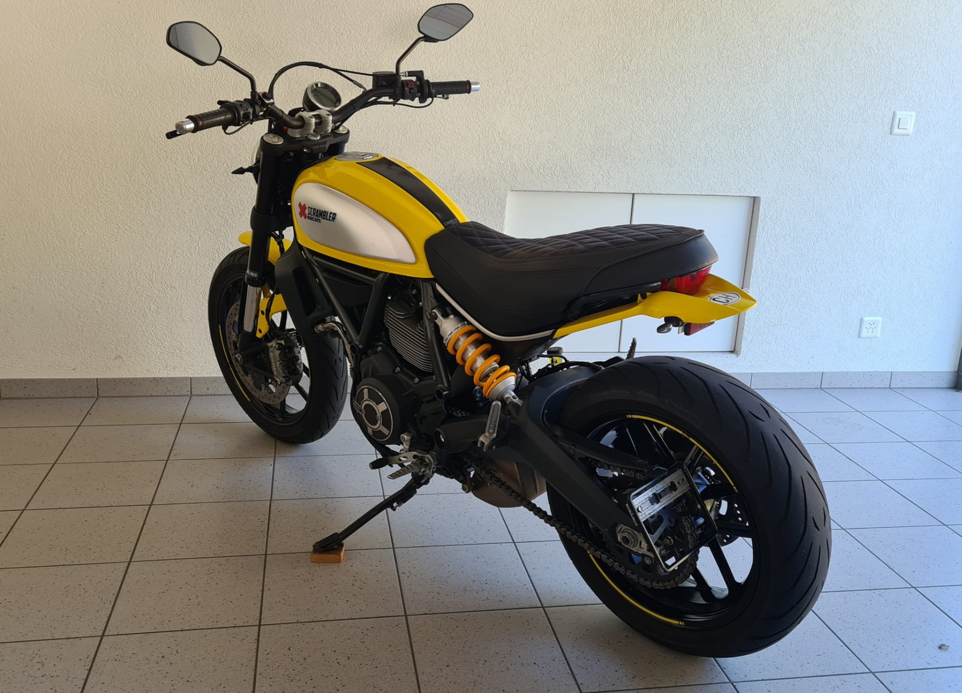 DUCATI Scrambler 803 Icon ABS-image-3
