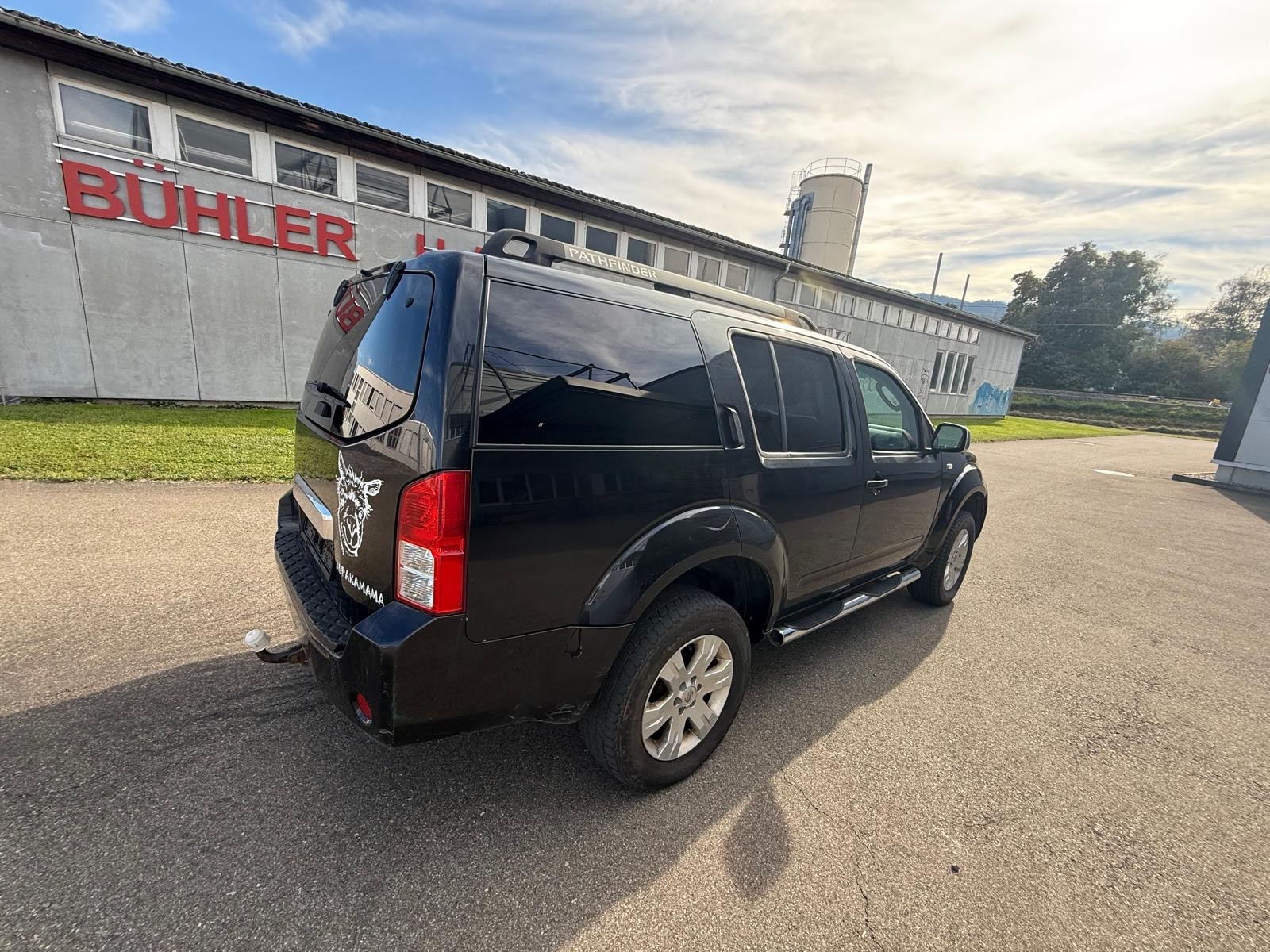 NISSAN Pathfinder 2.5 dCi XE-image-2
