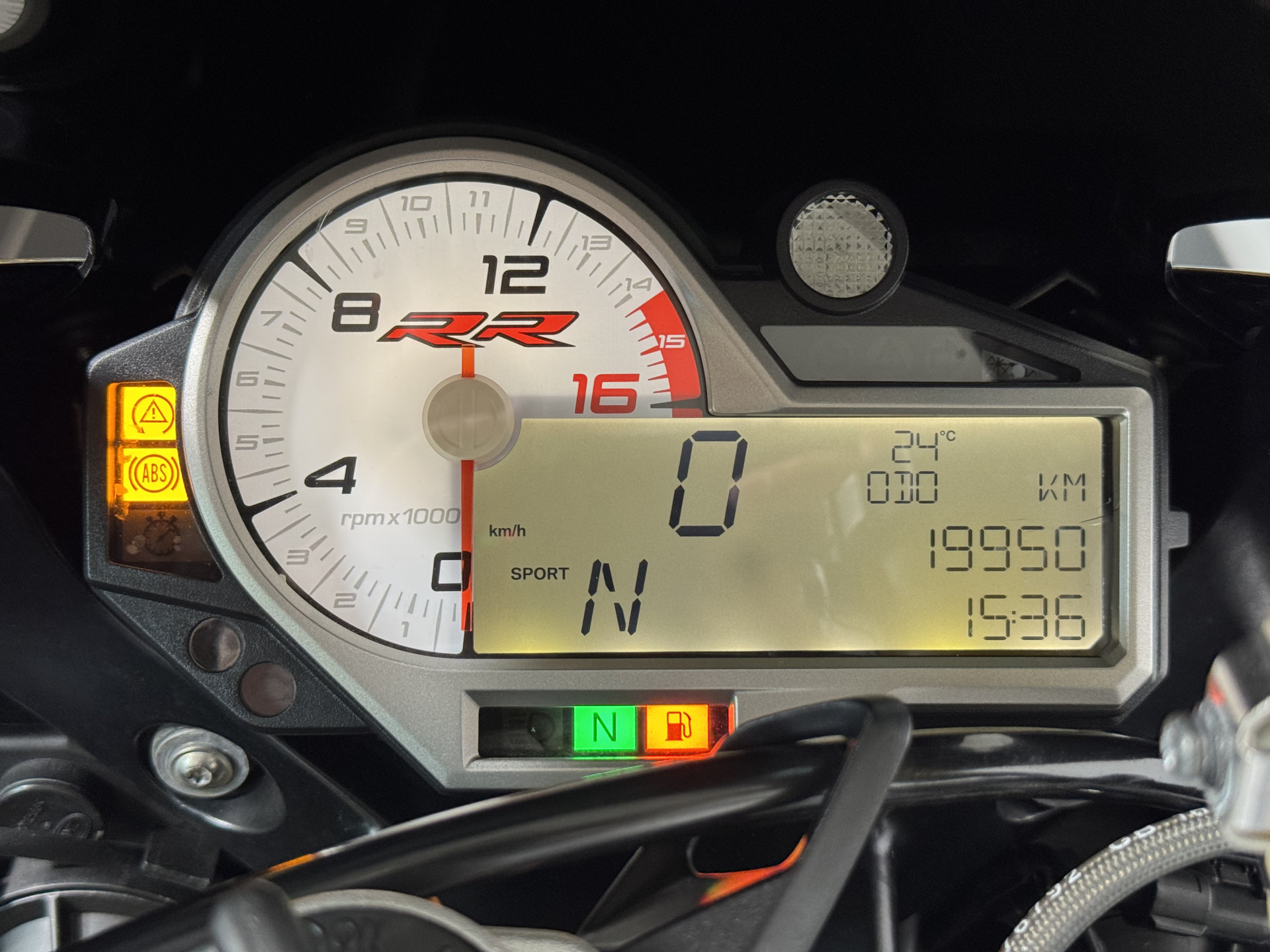 BMW S 1000 RR-showroom-element-2