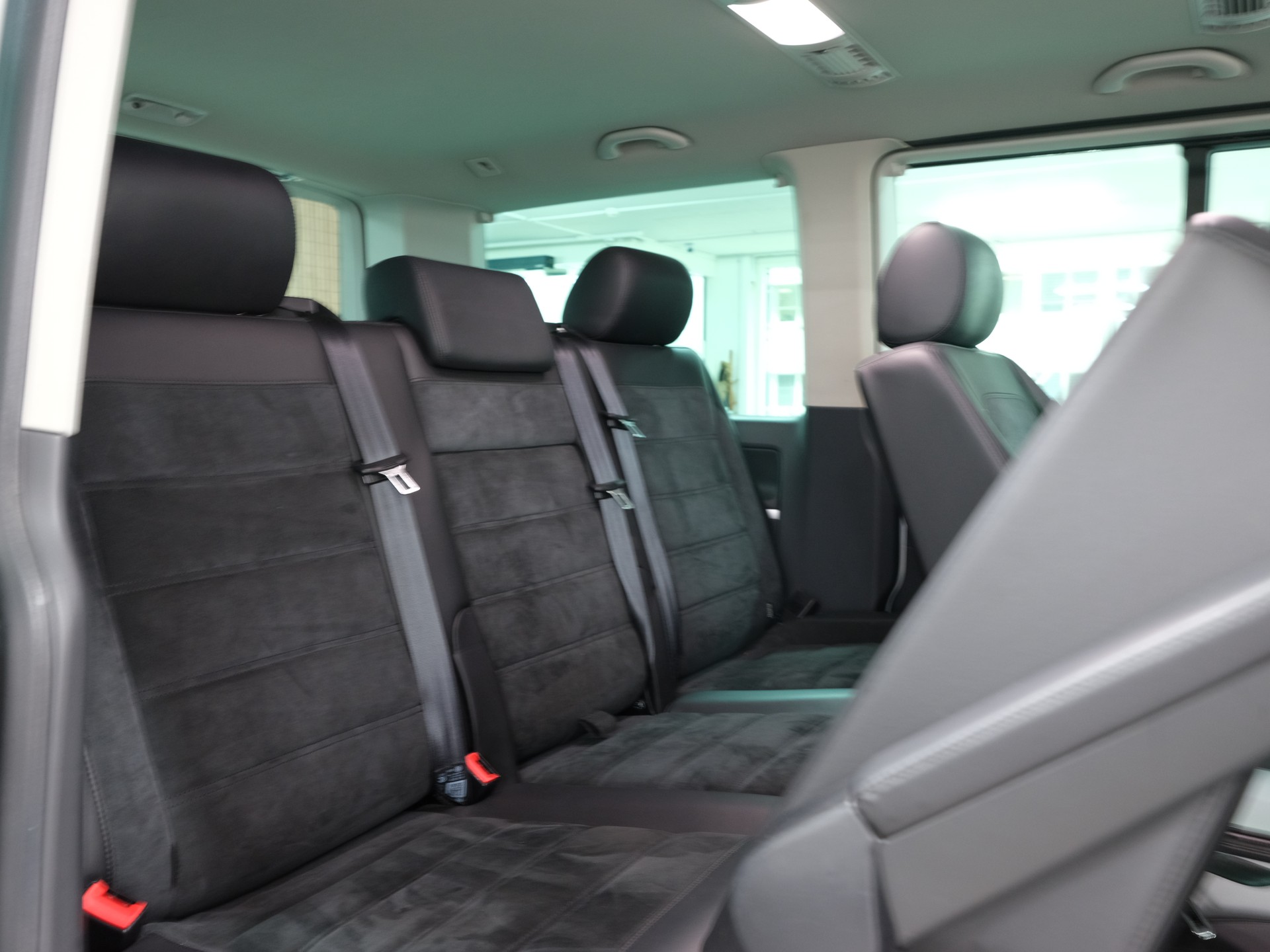 VW T6 Multivan 2.0 Bi-TDI Highline Liberty DSG *360 PDC* *Memory*-image-25