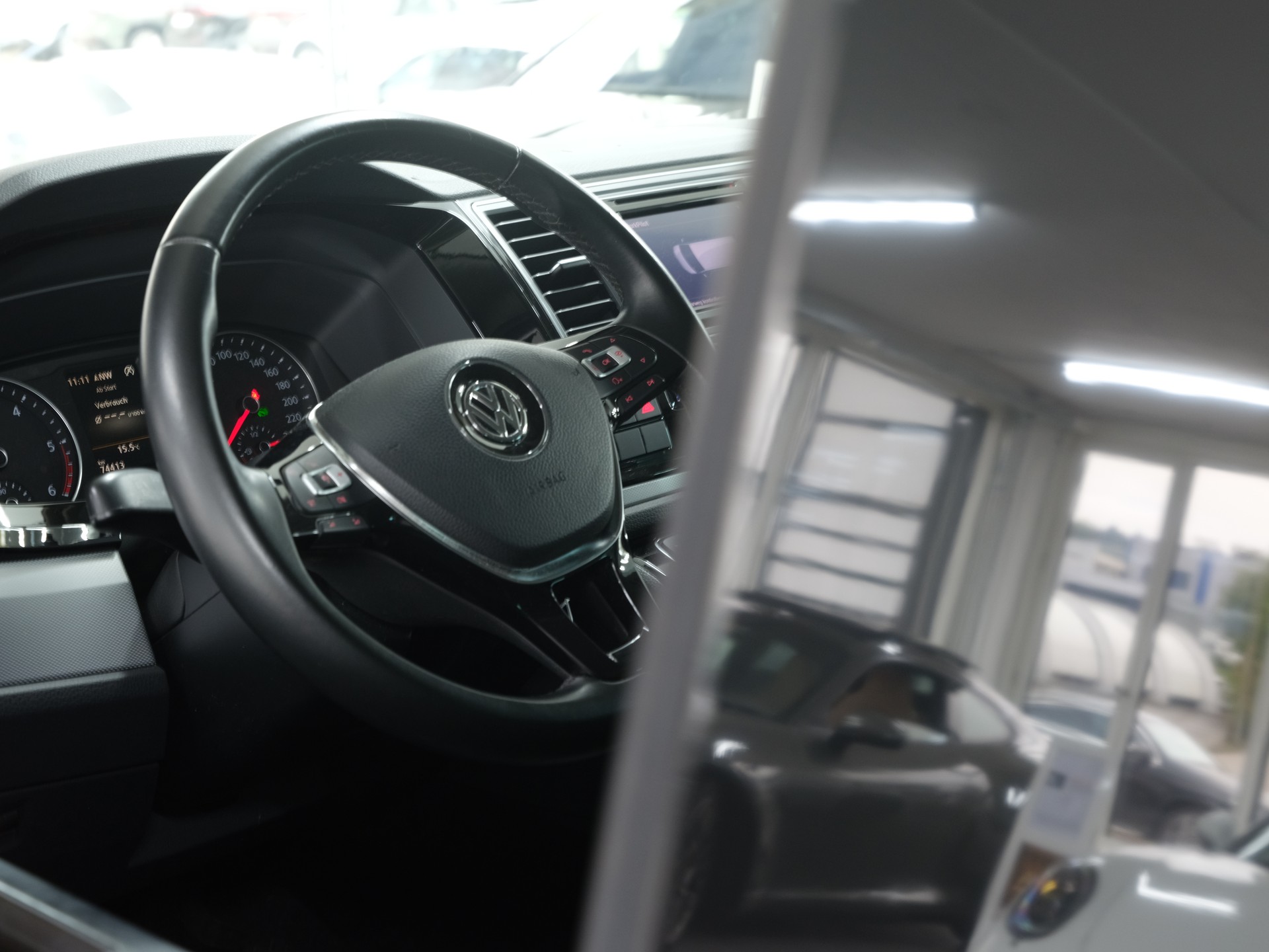 VW T6 Multivan 2.0 Bi-TDI Highline Liberty DSG *360 PDC* *Memory*-image-16