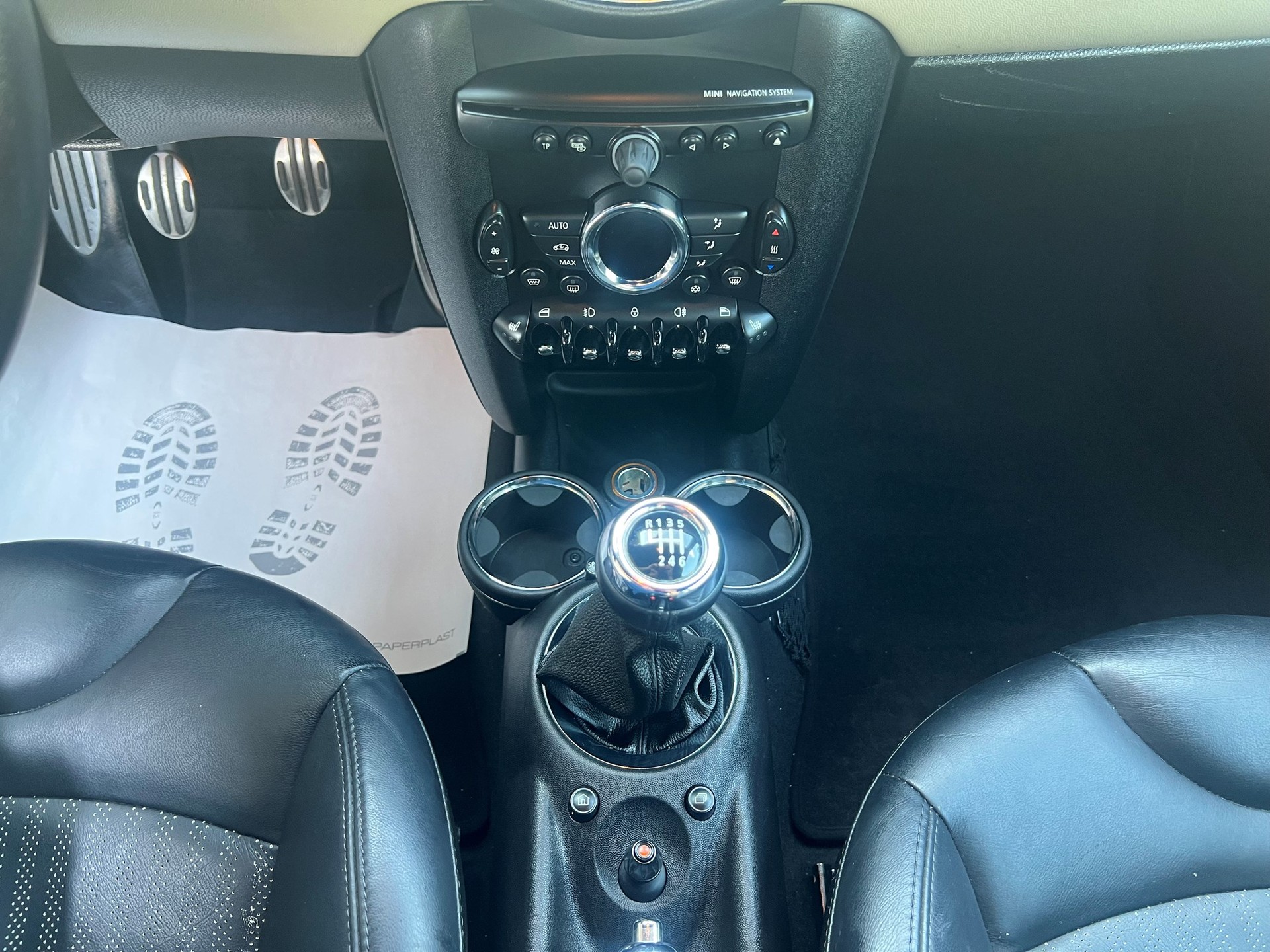 MINI Cooper S Coupé-image-10