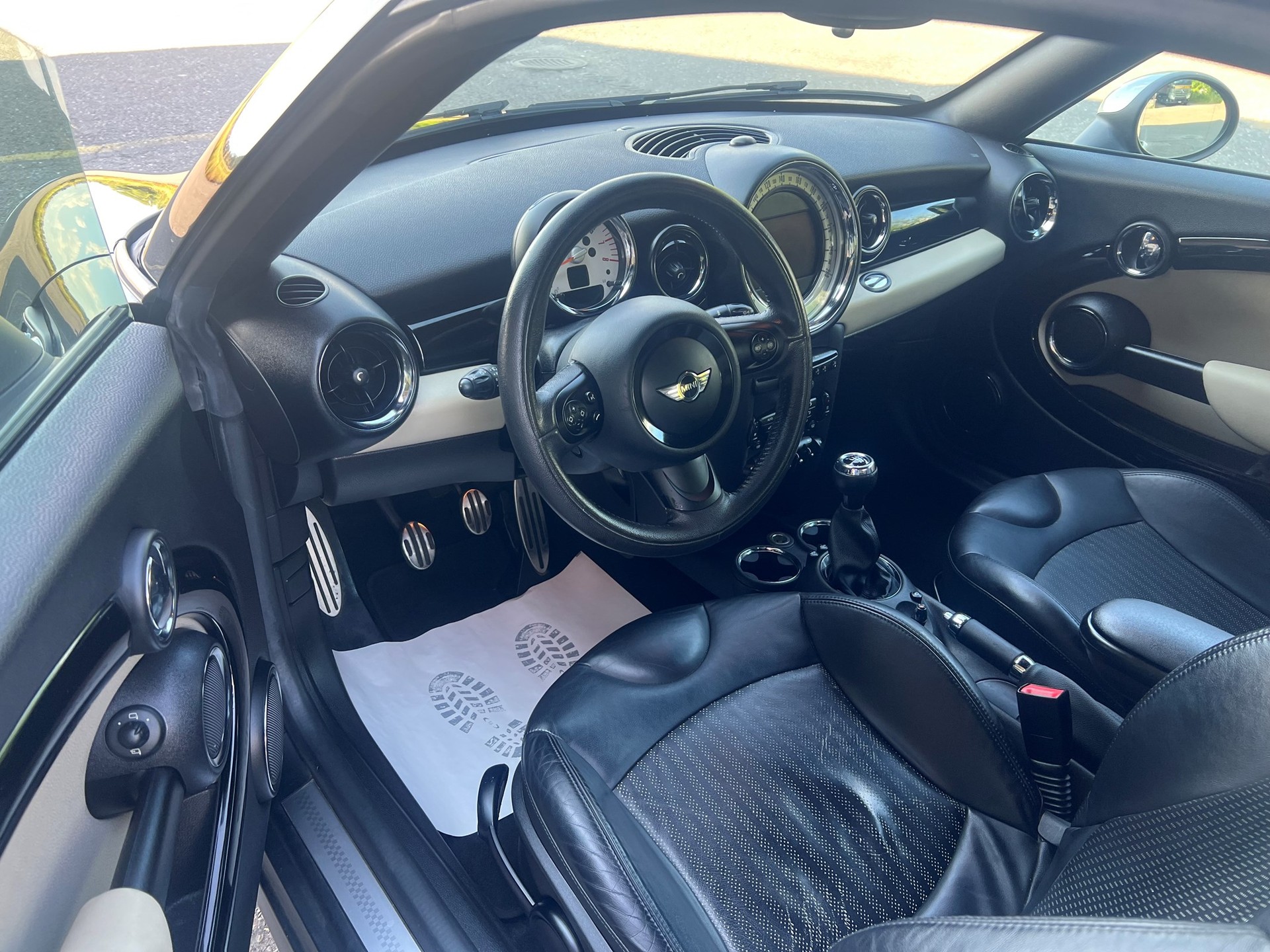 MINI Cooper S Coupé-image-8
