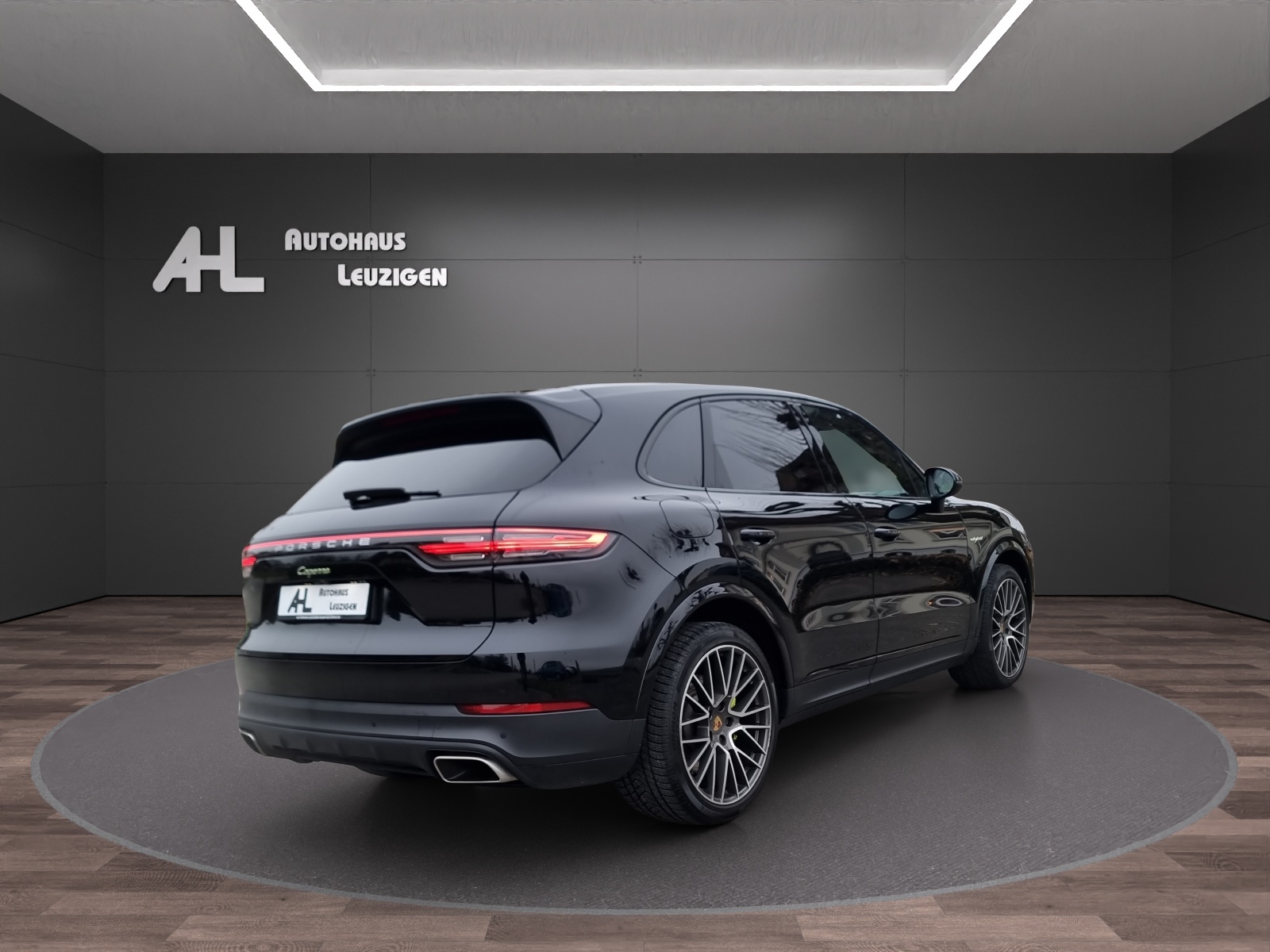PORSCHE Cayenne E-Hybrid-image-4