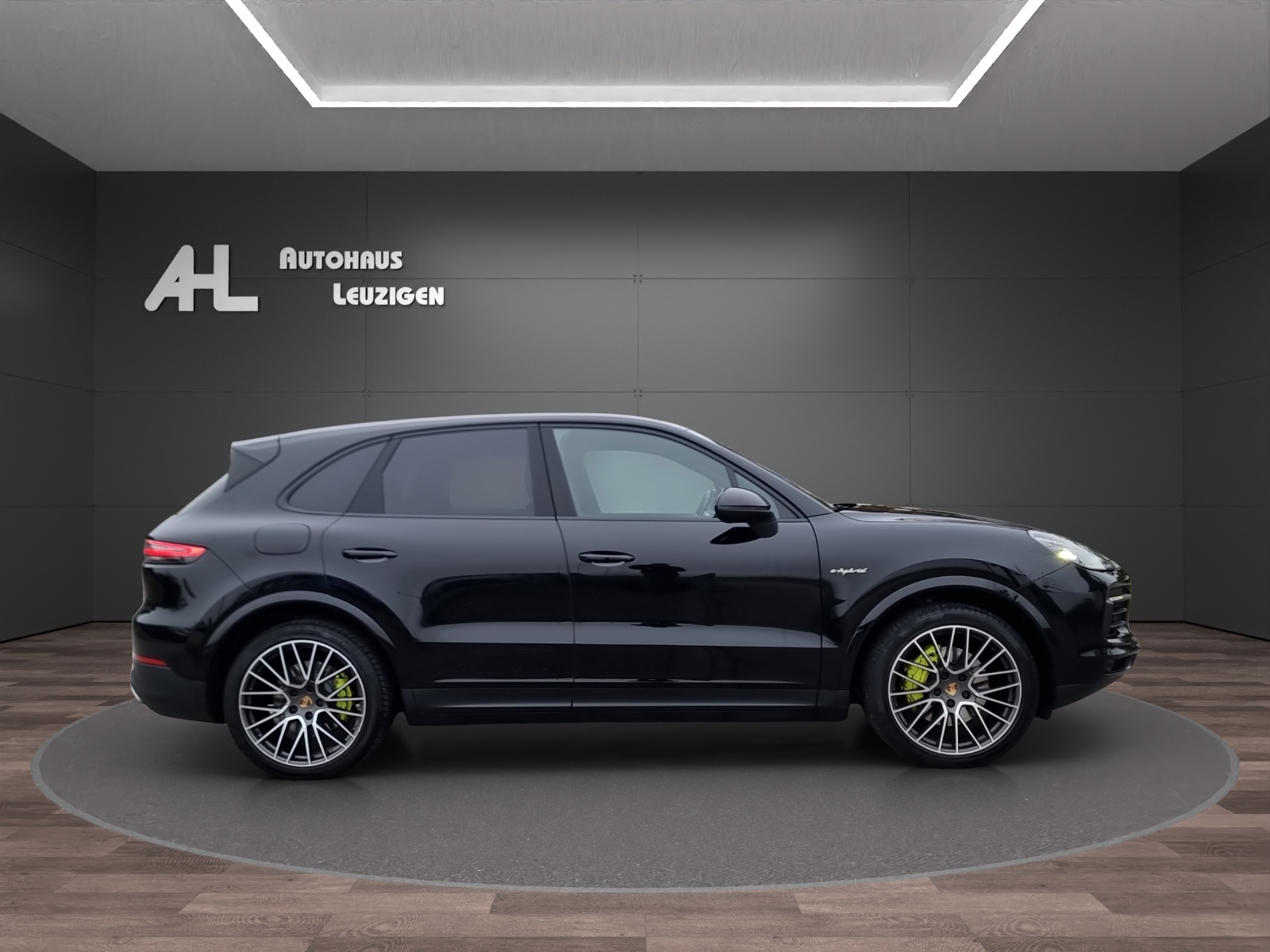 PORSCHE Cayenne E-Hybrid-image-5