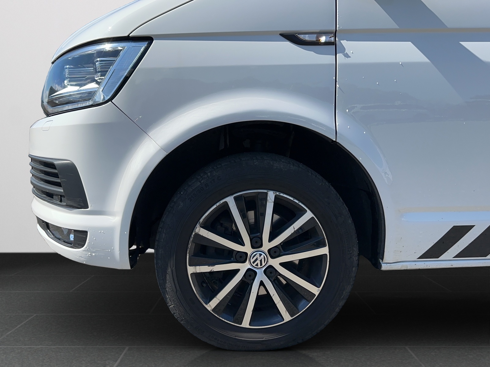 VW T6 California 2.0 TDI Beach Edition-image-14