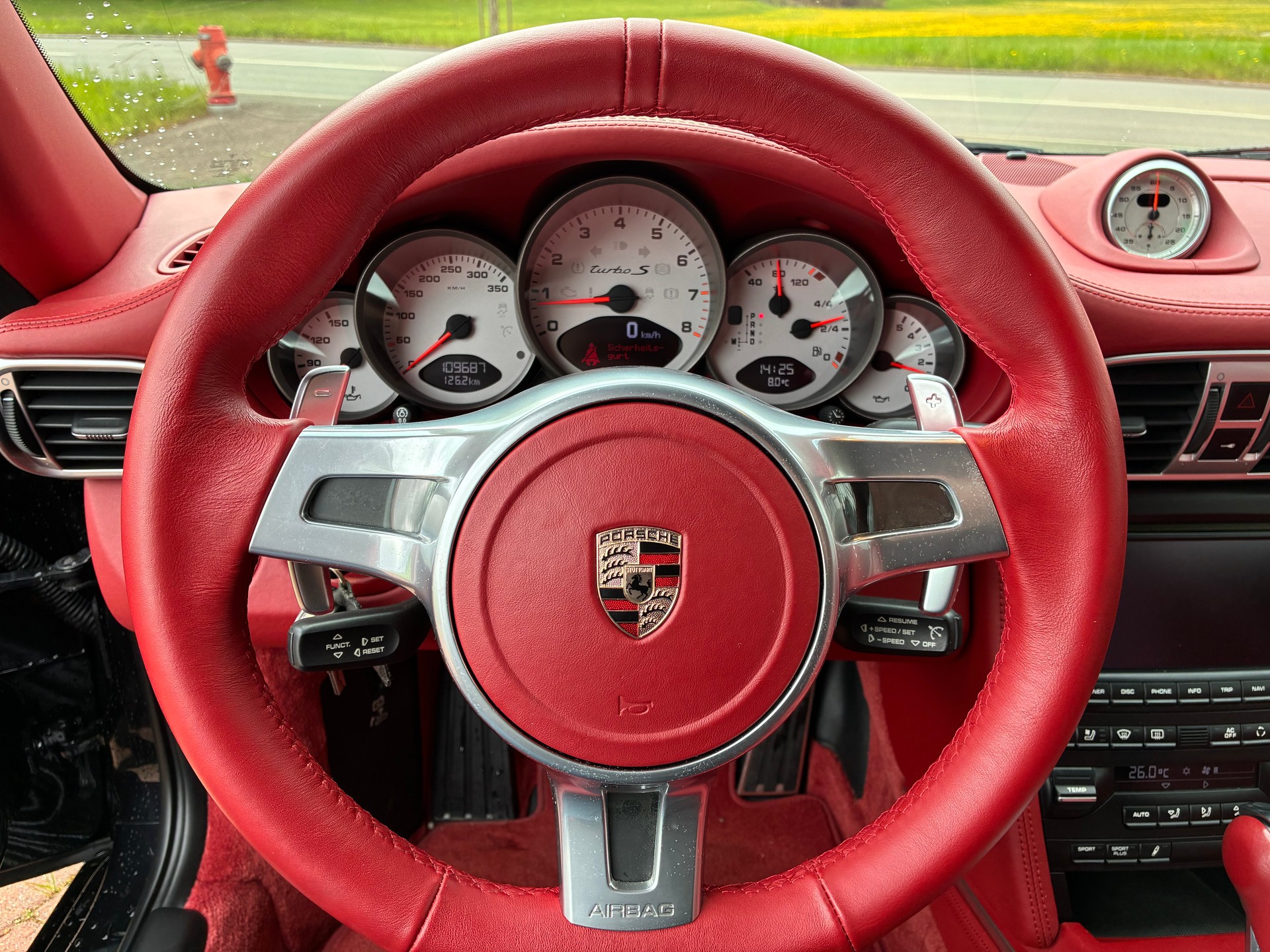 PORSCHE 911 Cabrio Turbo S PDK-image-7