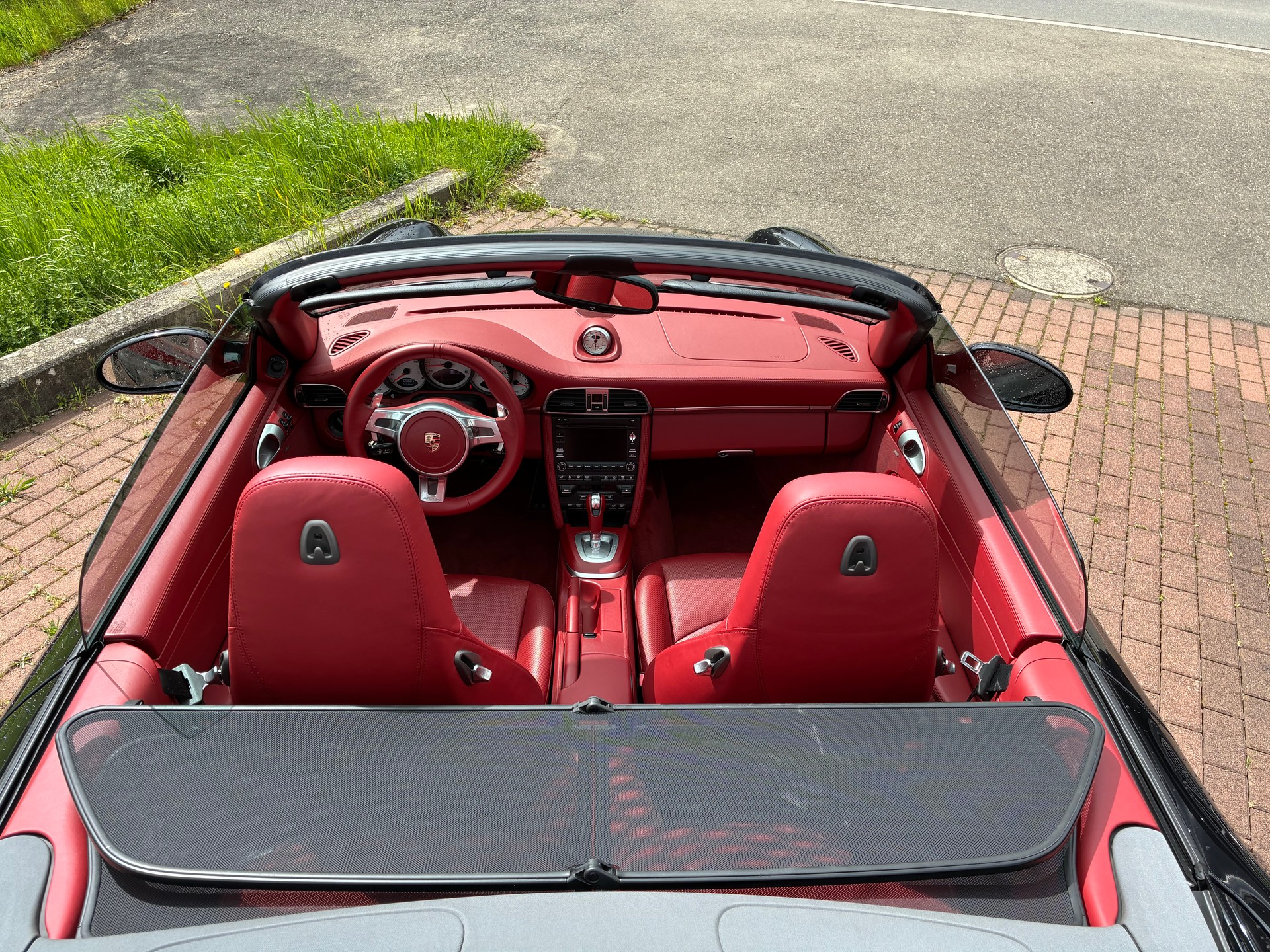 PORSCHE 911 Cabrio Turbo S PDK-image-4