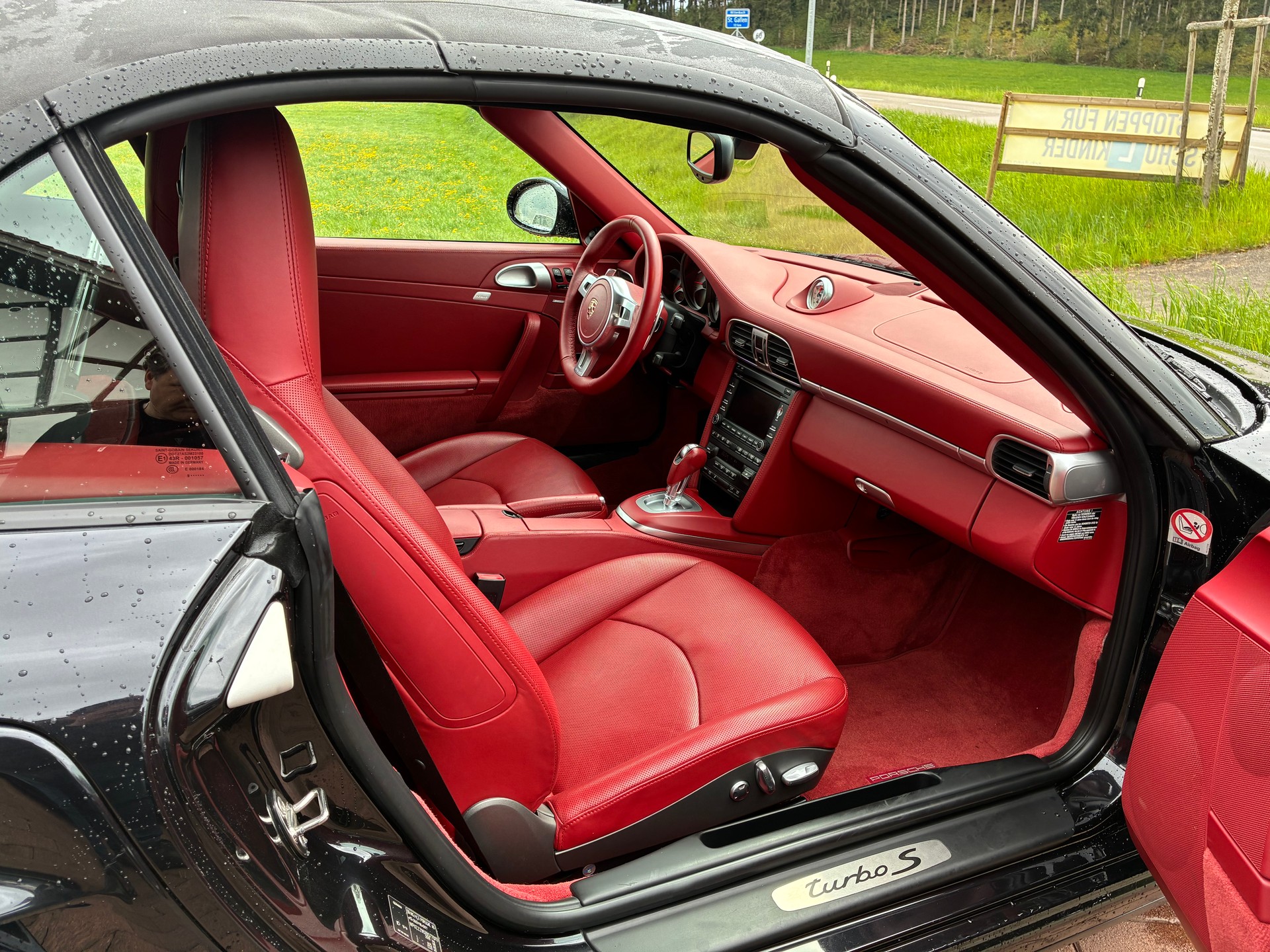 PORSCHE 911 Cabrio Turbo S PDK-image-5