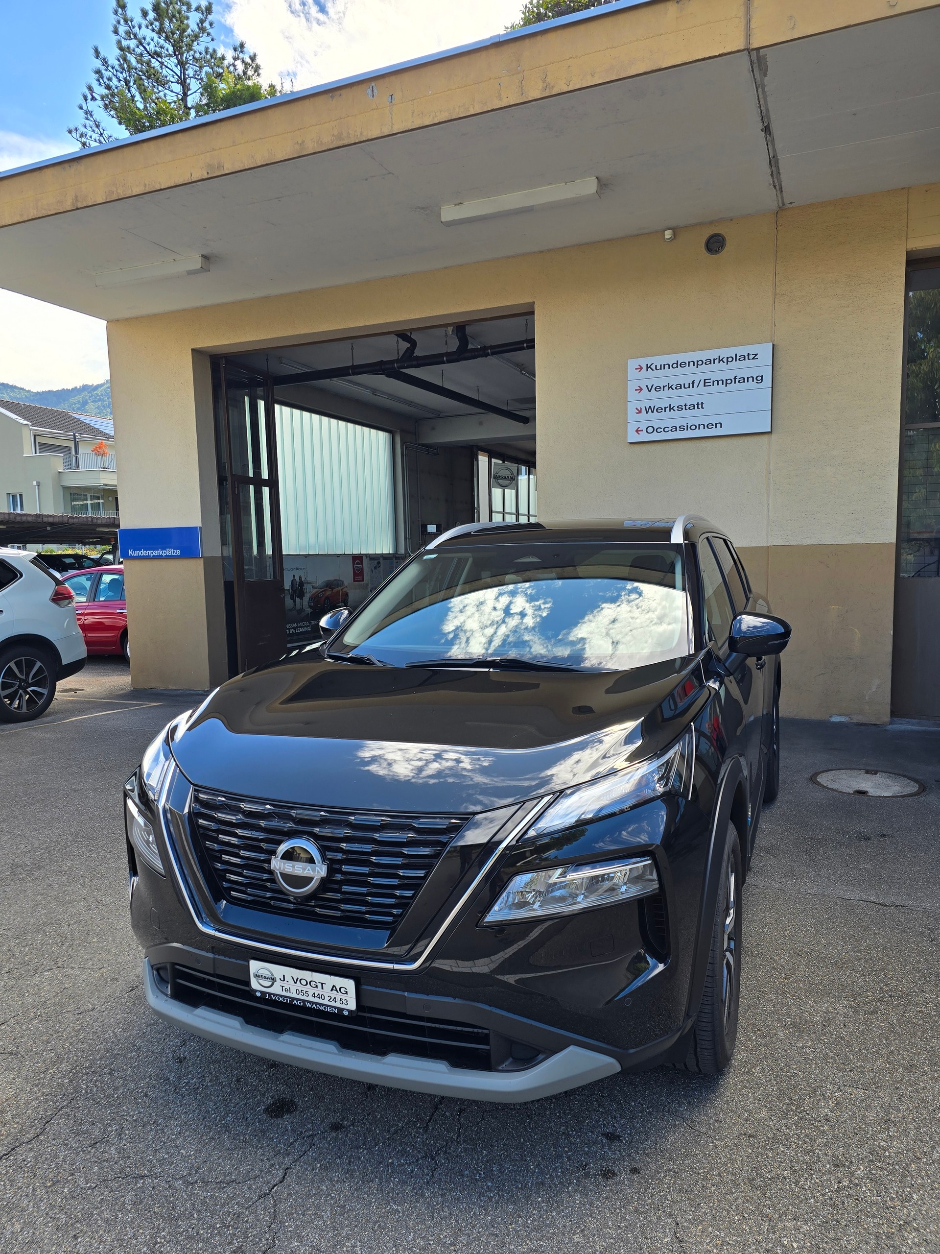 NISSAN X-Trail 1.5 VC-T e-Power 4WD N-Connecta Sun-roof-showroom-element-2