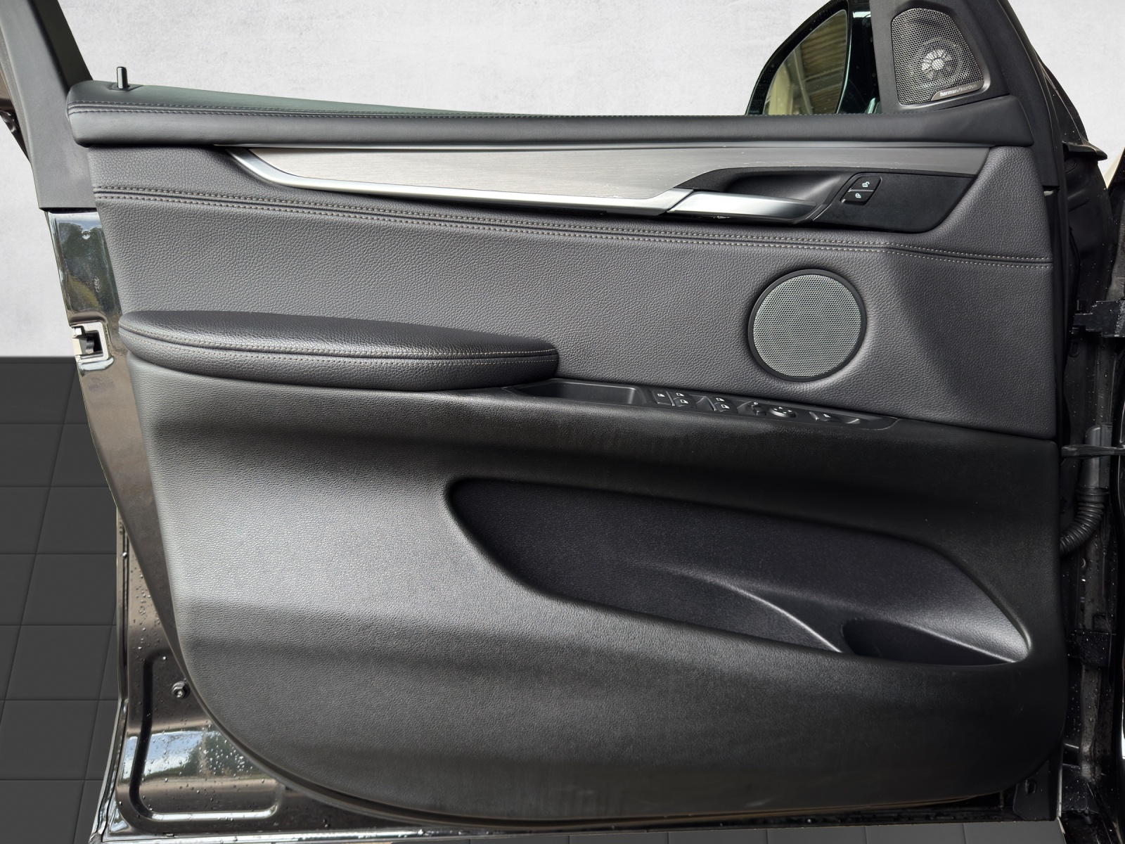 BMW X5 xDrive M50d Steptronic-image-15