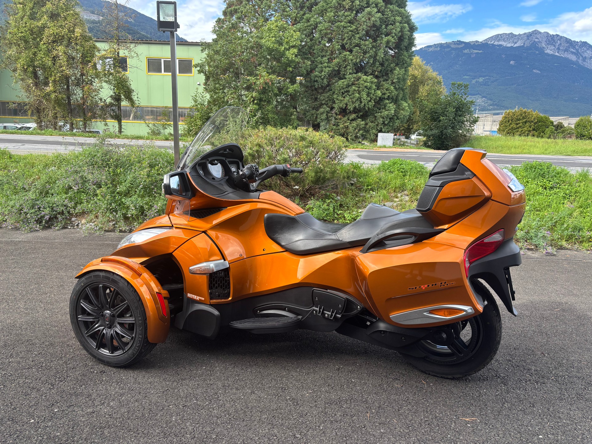 CAN-AM Spyder RT-S SE6-image-1