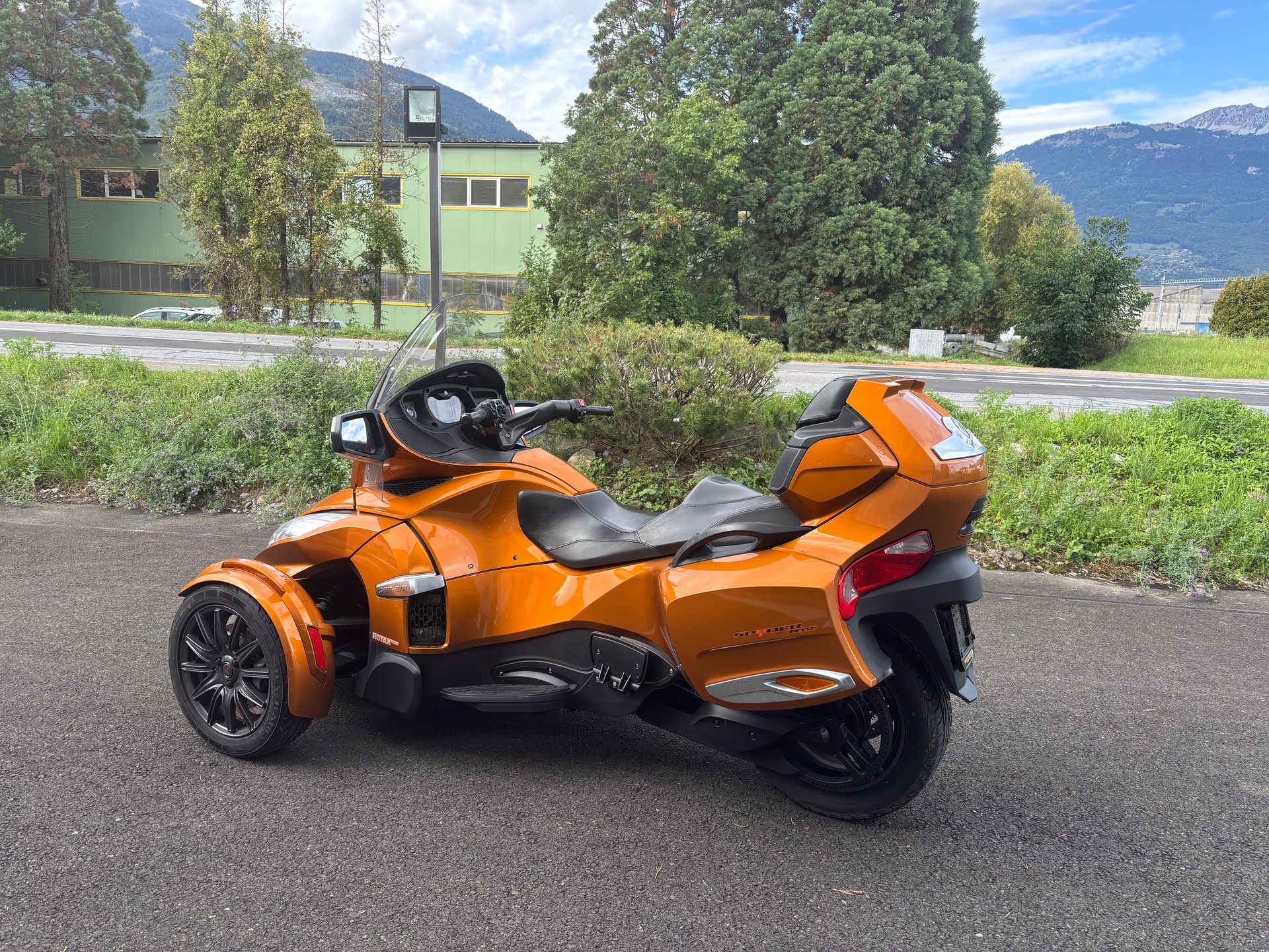 CAN-AM Spyder RT-S SE6-image-2