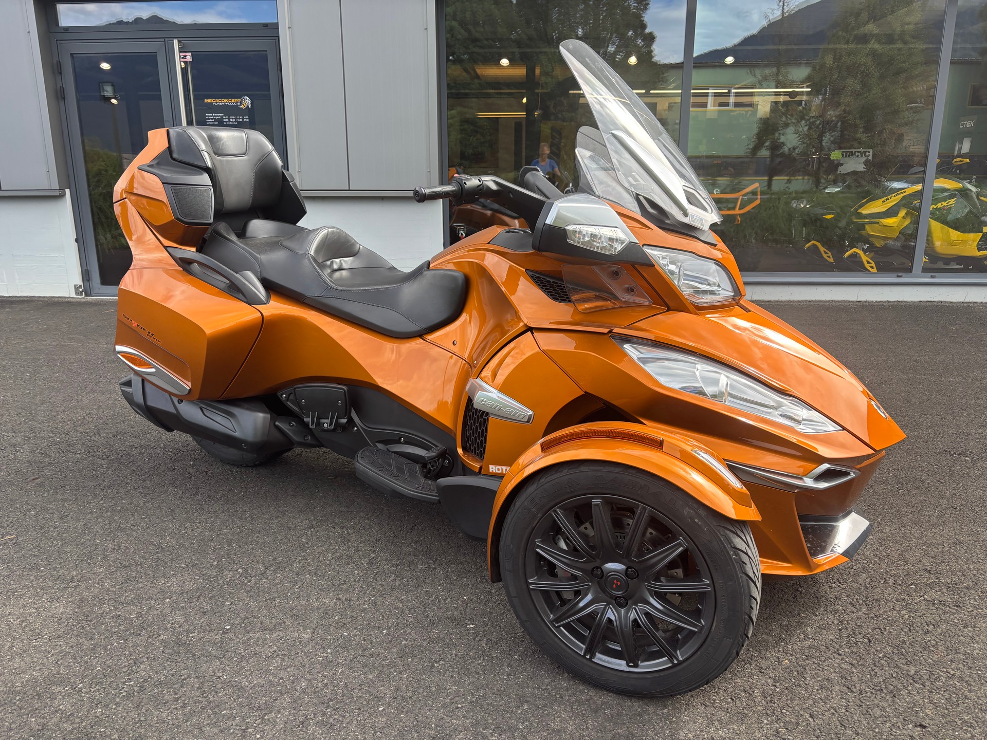 CAN-AM Spyder RT-S SE6-image-7