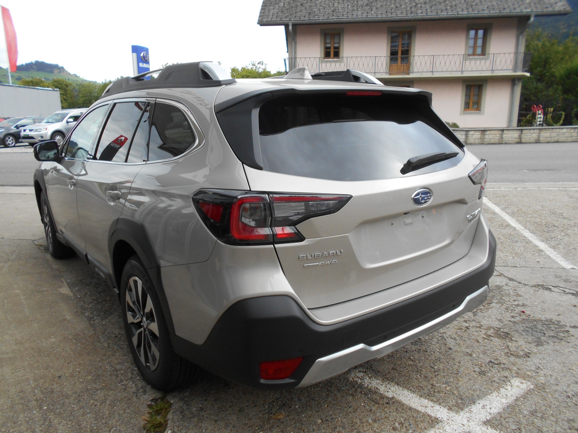 SUBARU Outback 2.5 FINAL EDITION-image-6