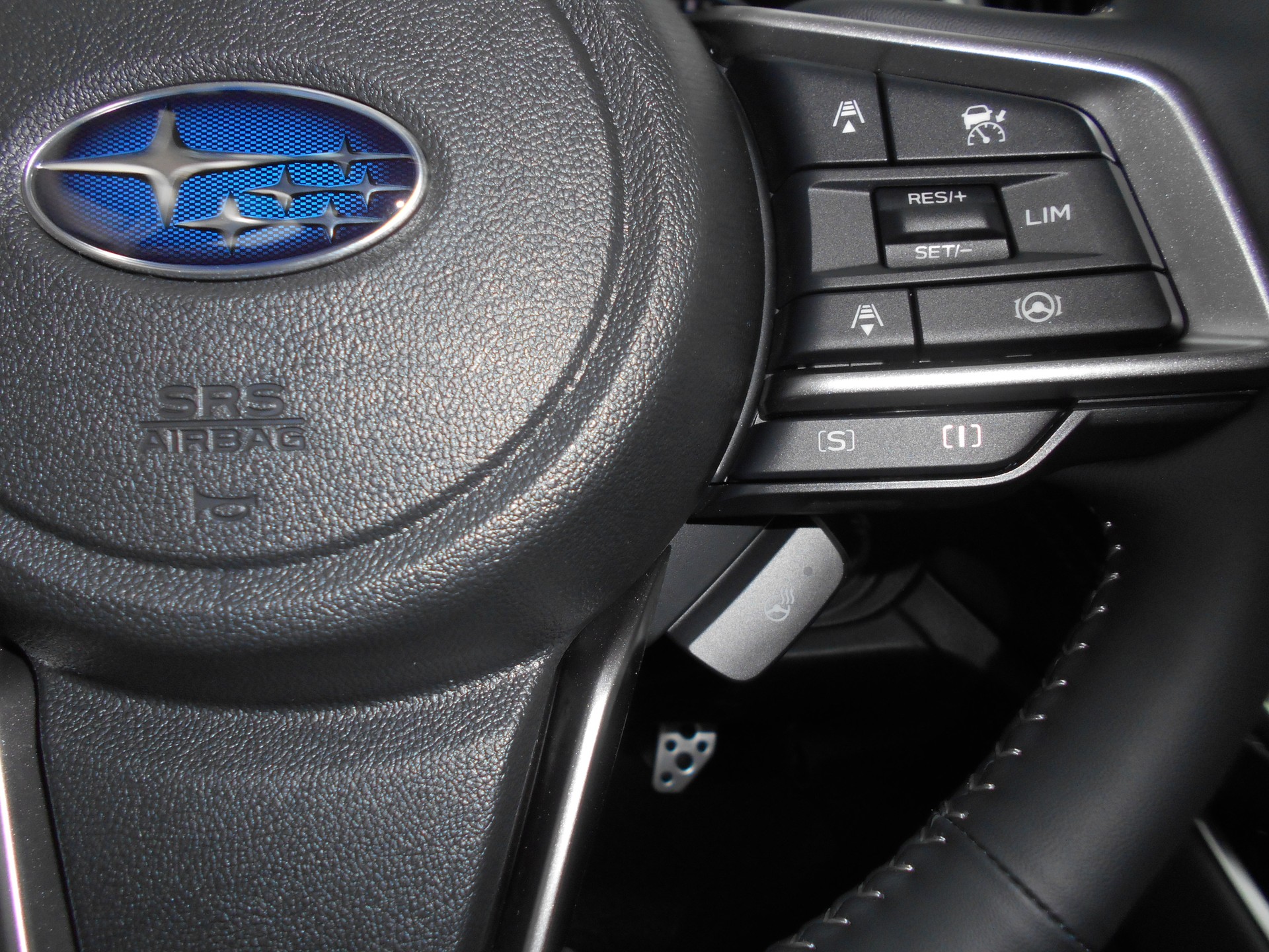 SUBARU Outback 2.5 FINAL EDITION-image-8
