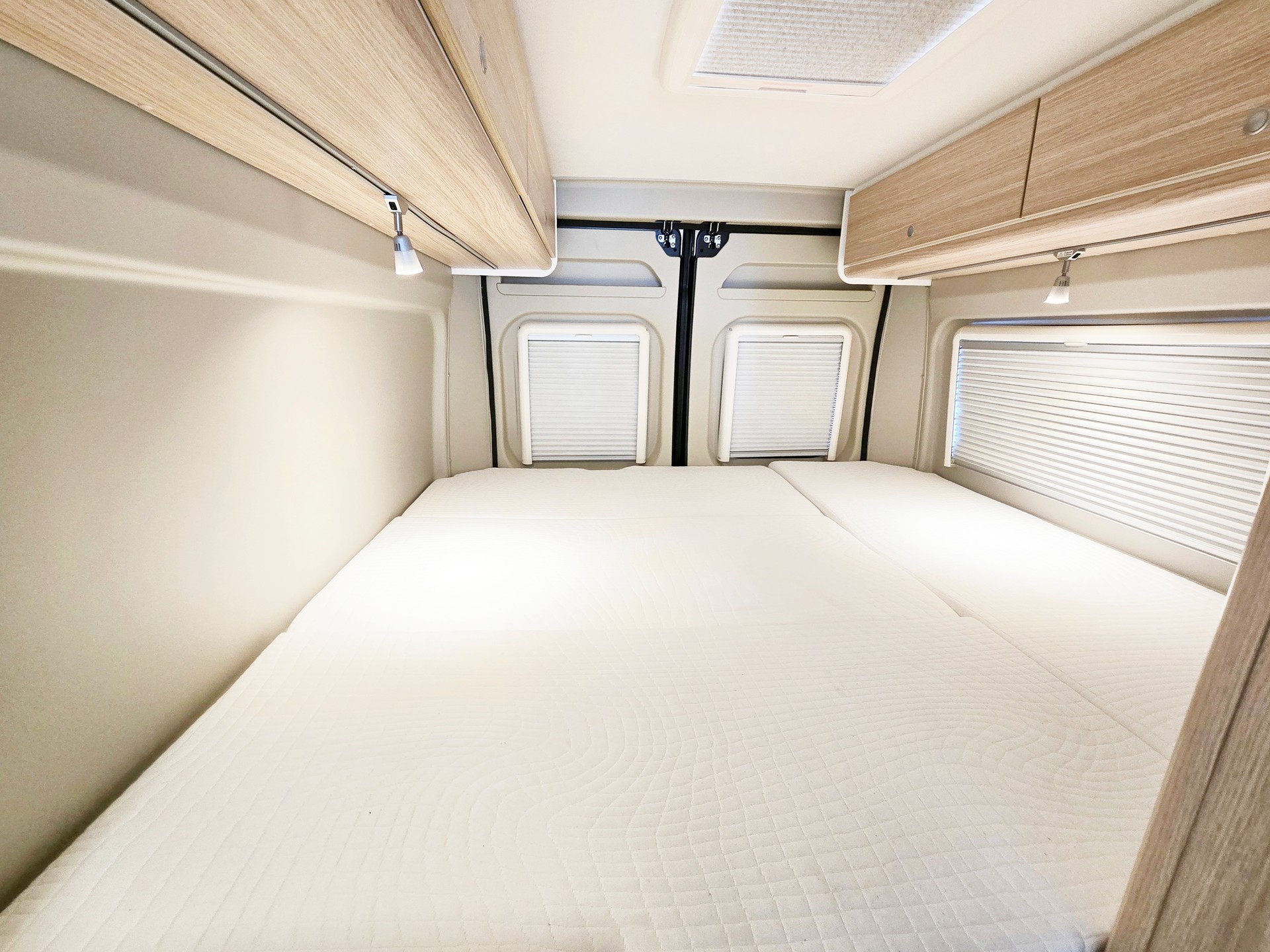 SUNLIGHT CLIFF XV 640 EDITION ENTRY 2,3 DIESEL 9G-AUTOMAT FIAT DUCATO MAXI PROFESSIONAL MJ 160