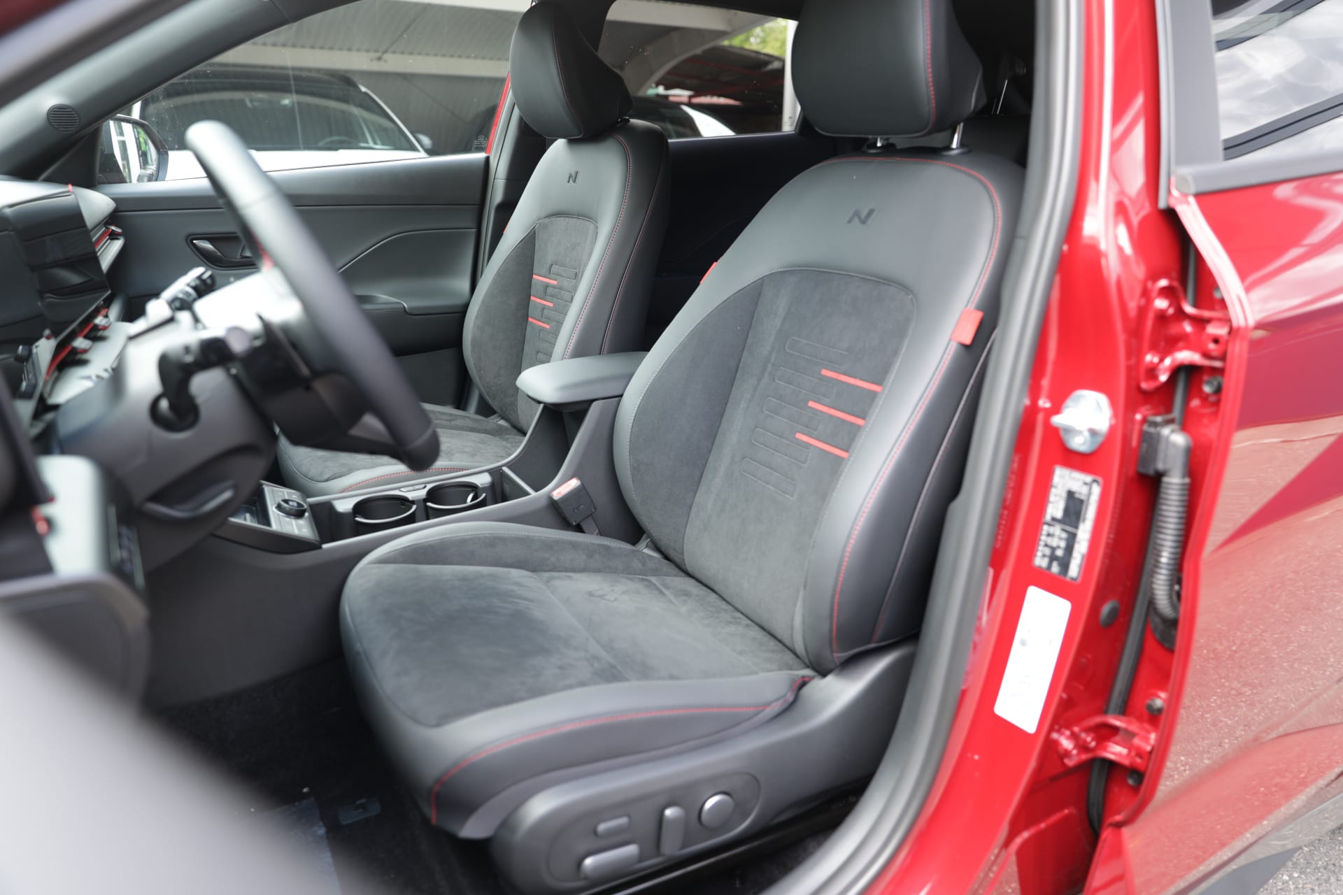 HYUNDAI Kona 1.6 GDi HEV N Line DCT-image-11