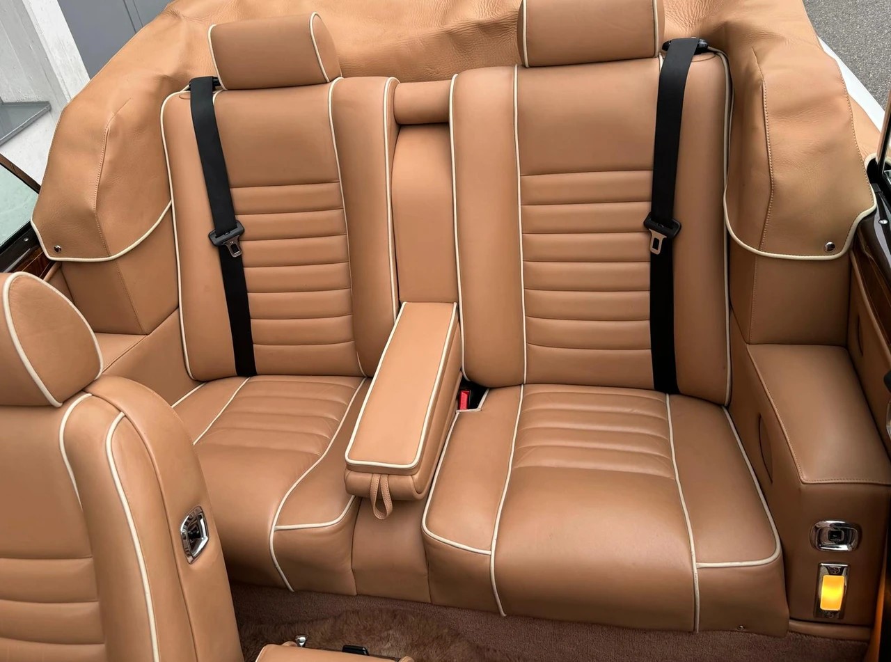 ROLLS-ROYCE Corniche S-image-12