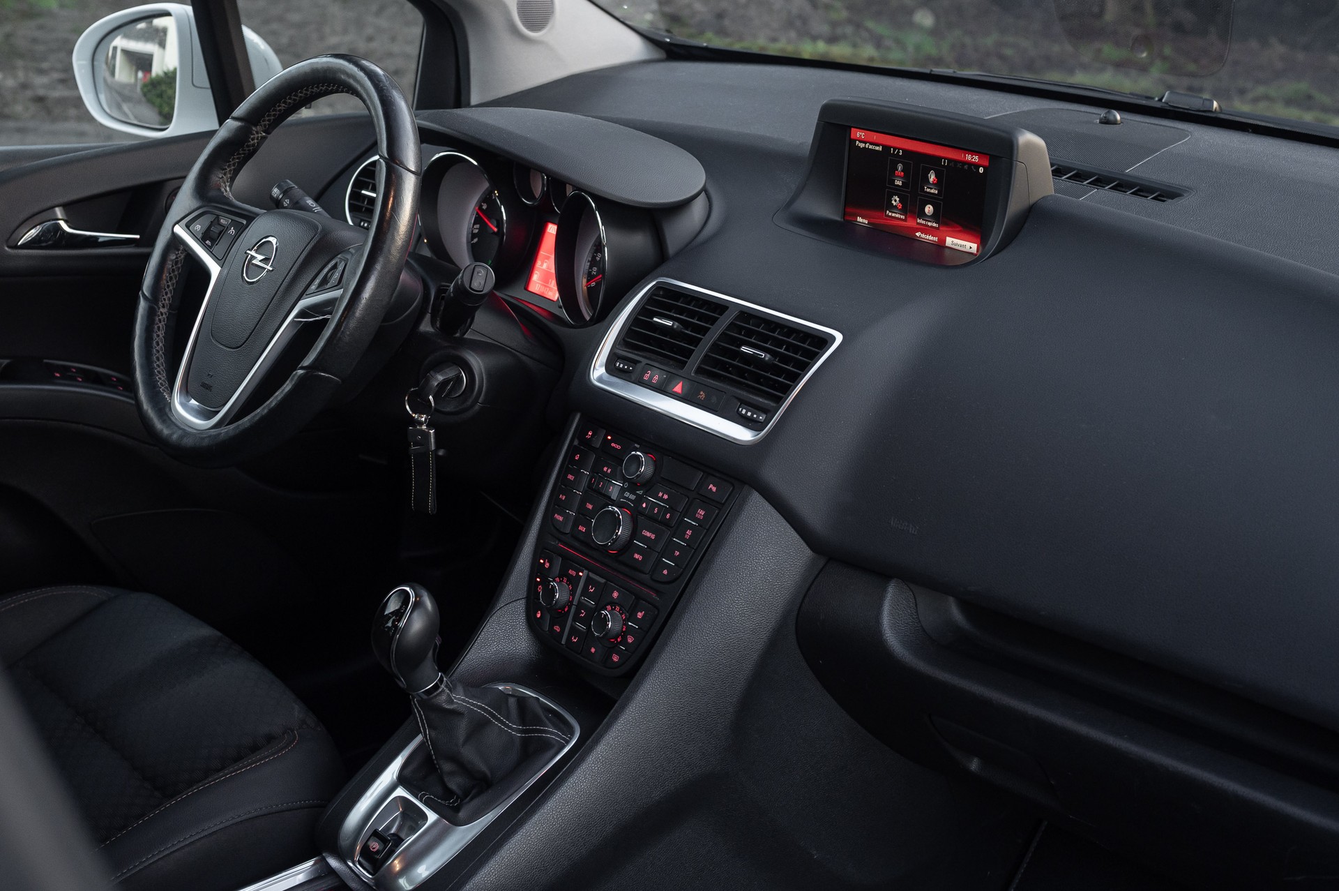 OPEL Meriva 1.4 Turbo Cosmo-image-4