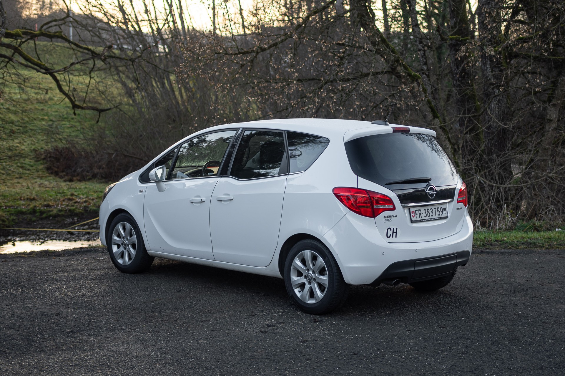 OPEL Meriva 1.4 Turbo Cosmo-image-1