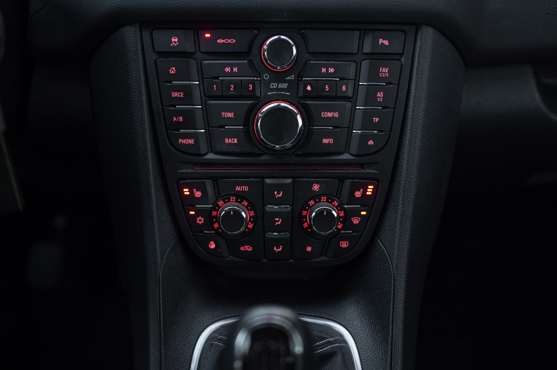 OPEL Meriva 1.4 Turbo Cosmo-image-12