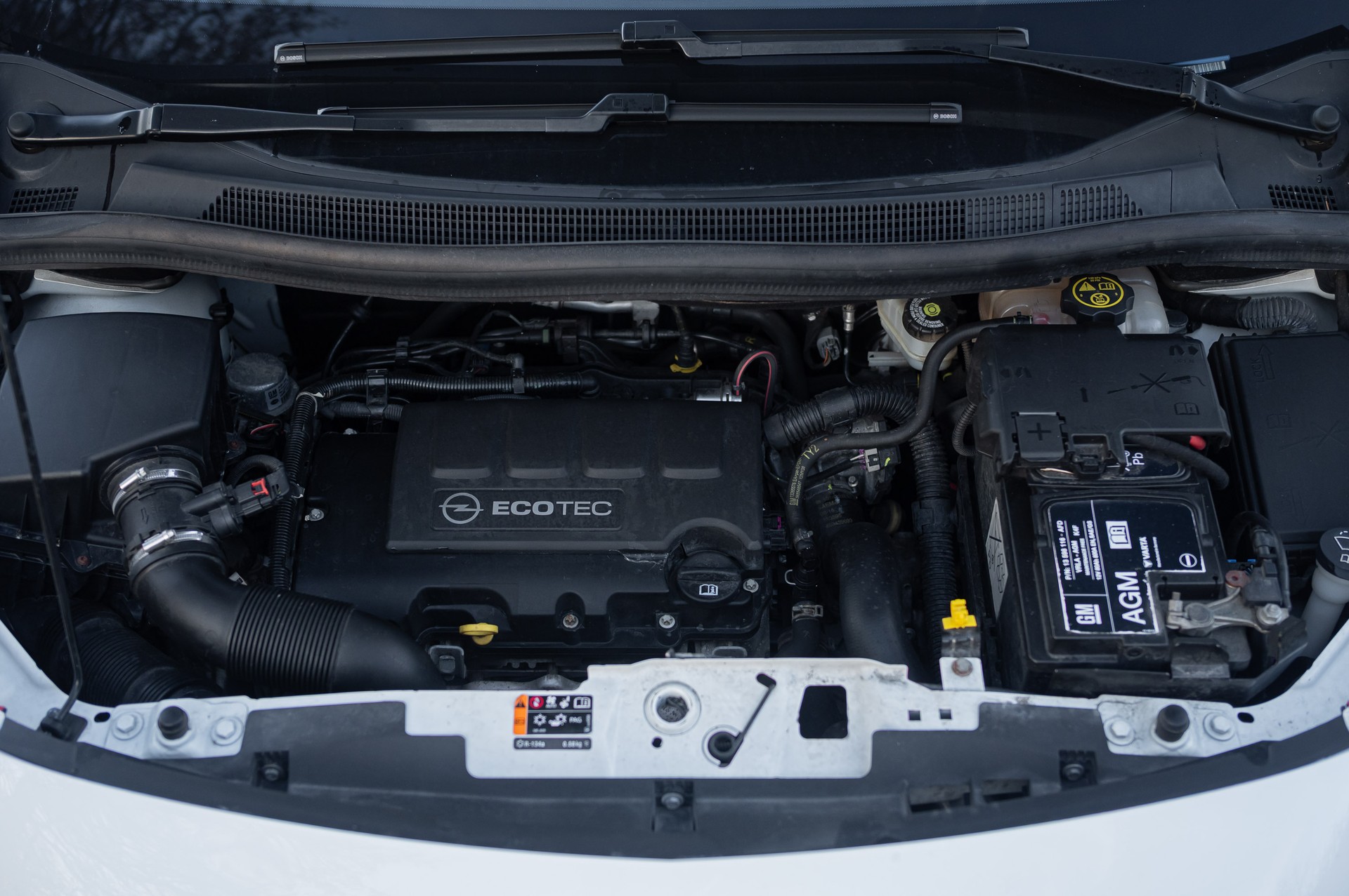 OPEL Meriva 1.4 Turbo Cosmo-image-18