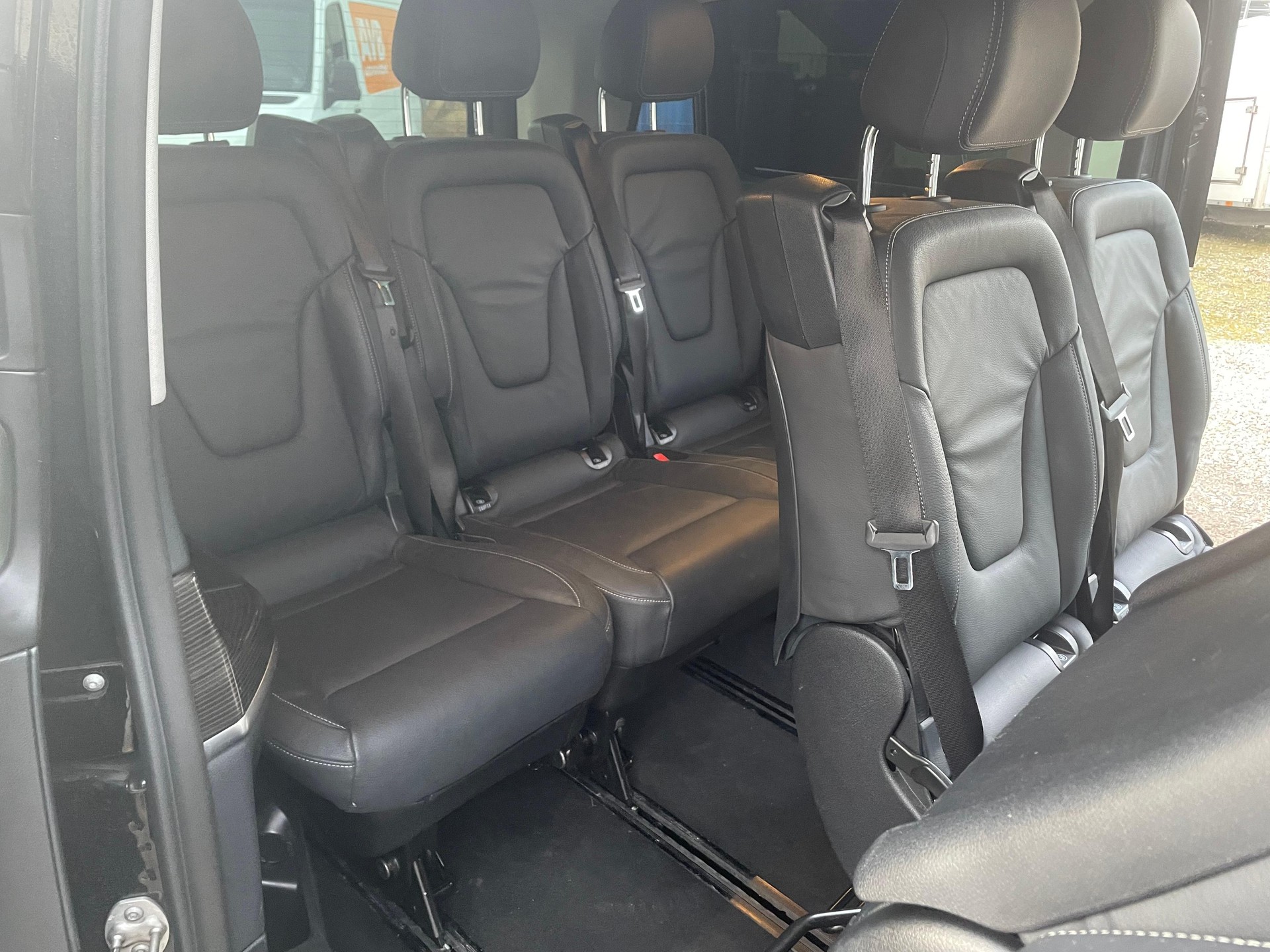 MERCEDES-BENZ V 250 d Avantgarde Lang Van-image-13