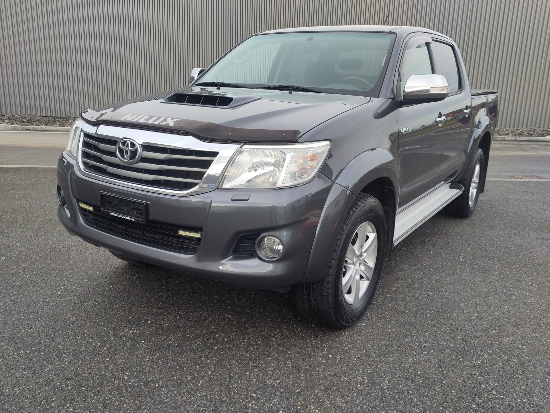 TOYOTA Hilux 3.0 DoubleCab LineaSol-image-1