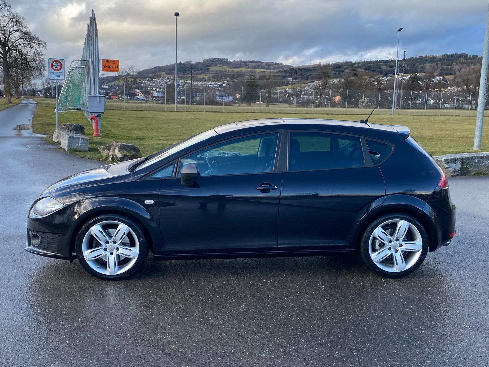 SEAT Leon 2.0 TSI FR DSG-image-5