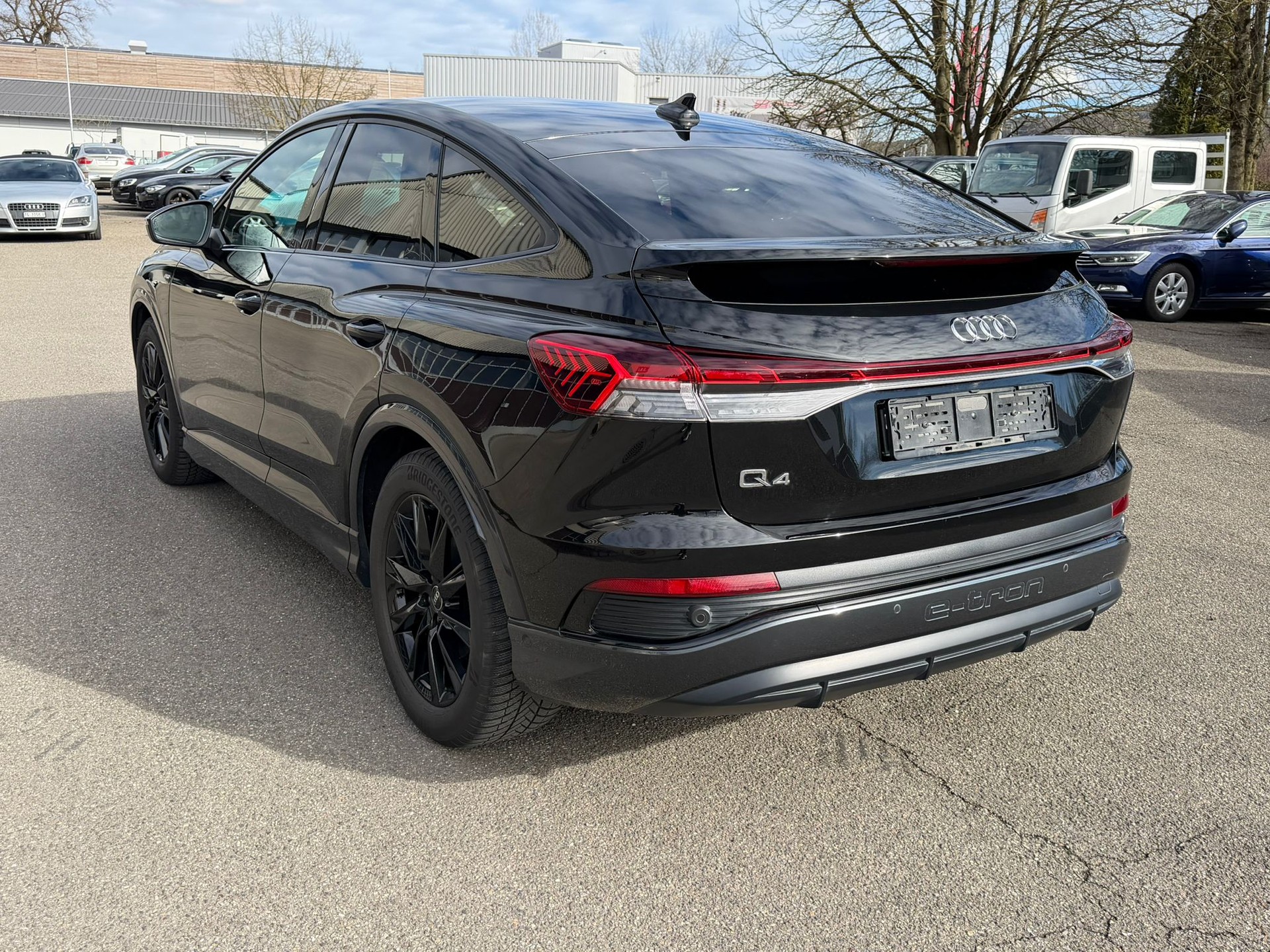 AUDI Q4 Sportback e-tron 40-image-2