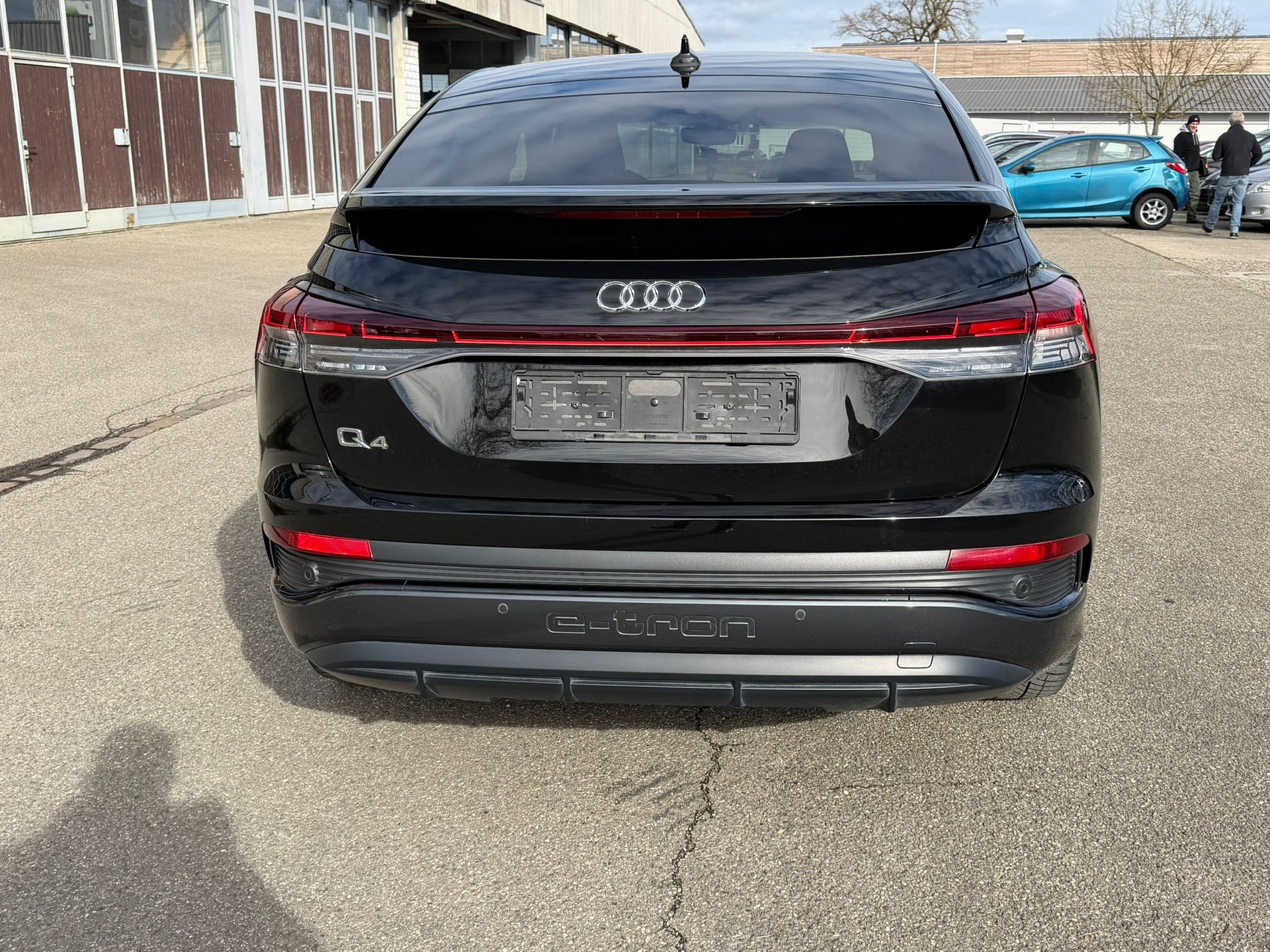AUDI Q4 Sportback e-tron 40-image-3