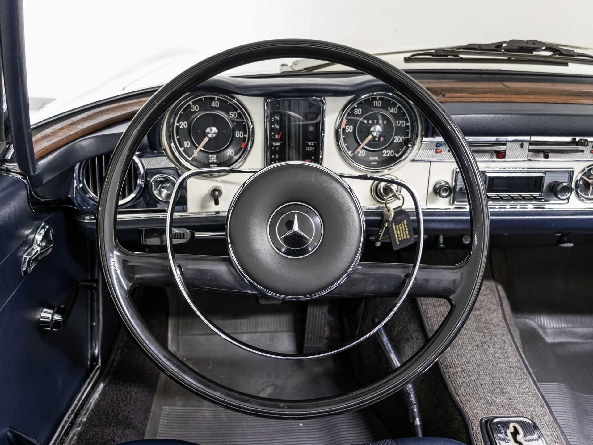 MERCEDES-BENZ SL 250 Pagode-image-10
