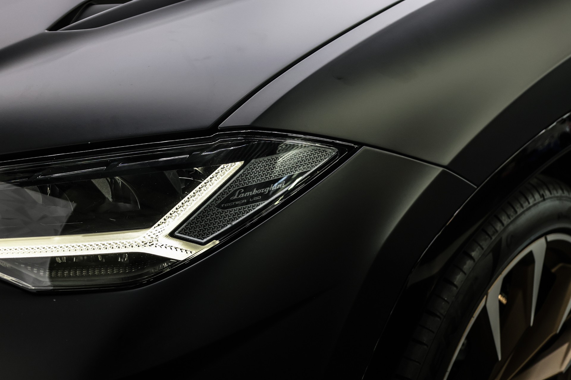 LAMBORGHINI Urus 4.0 S-image-16