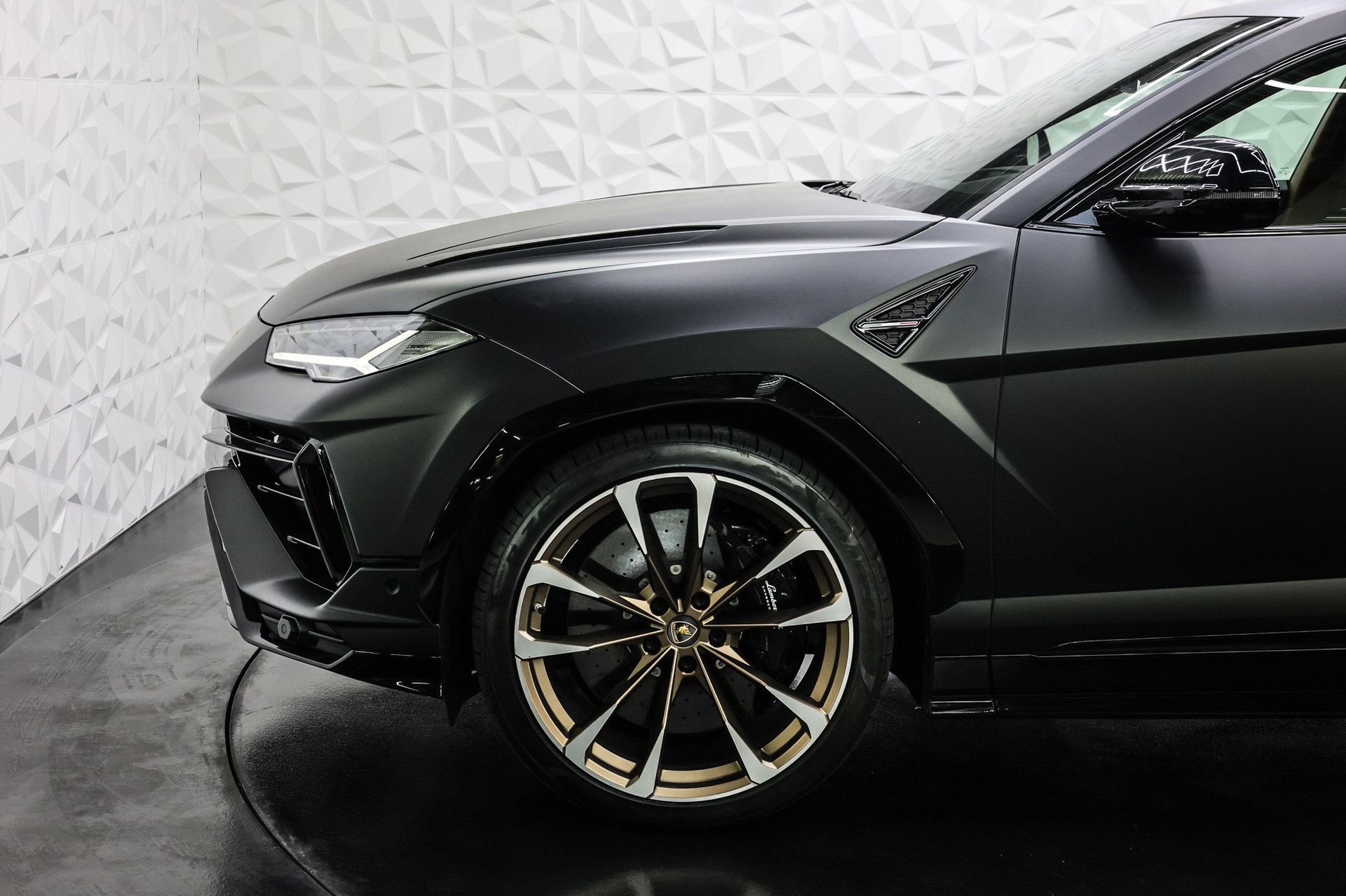 LAMBORGHINI Urus 4.0 S-image-10