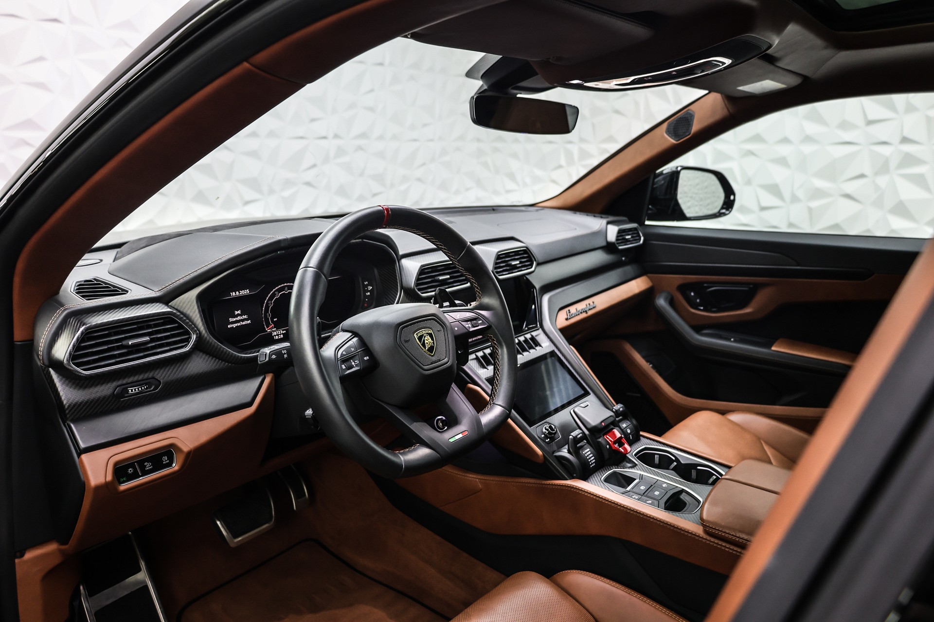 LAMBORGHINI Urus 4.0 S-image-17
