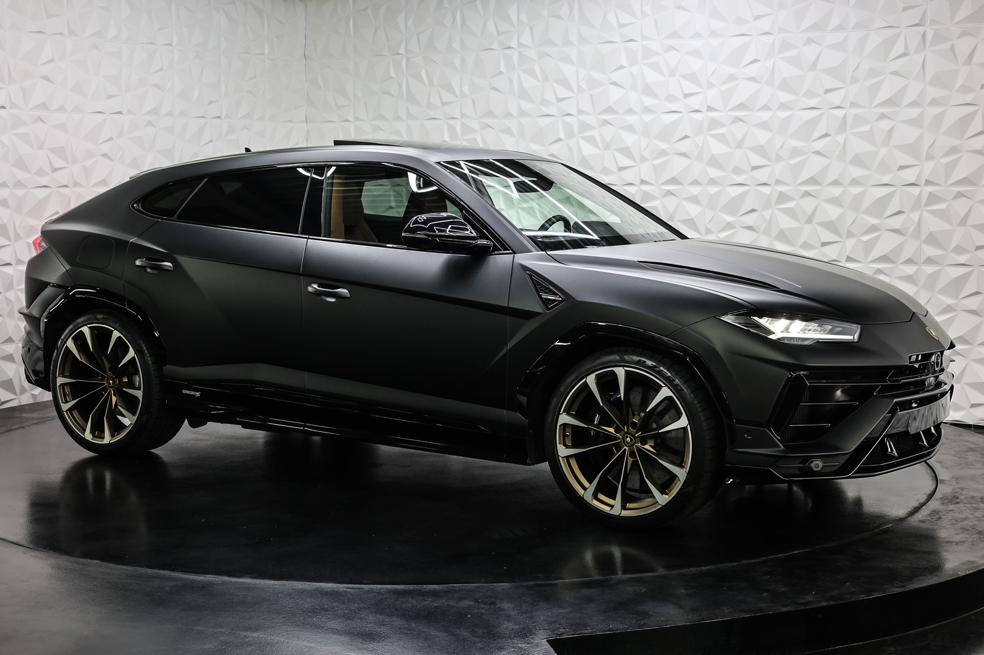 LAMBORGHINI Urus 4.0 S-image-6