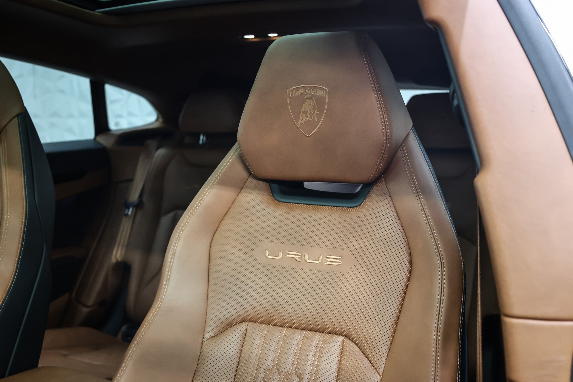 LAMBORGHINI Urus 4.0 S-image-20